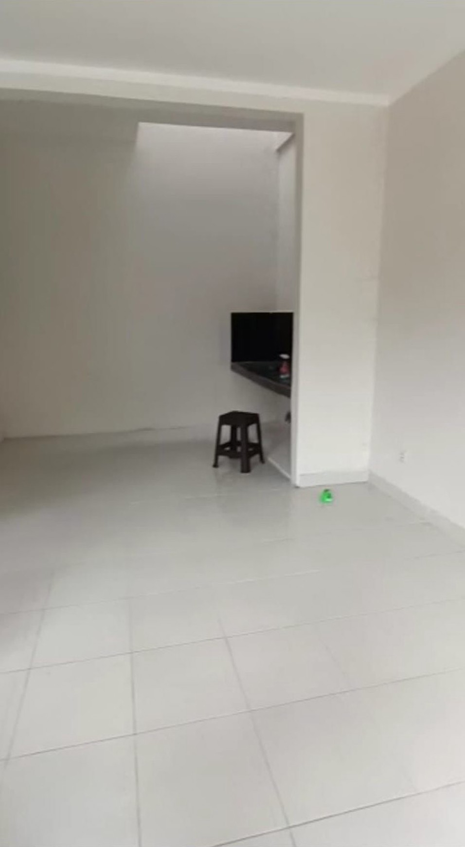 Rumah 2 Lantai Siap Huni KT 3 KM 2 Dalam Cluster @Ciputat