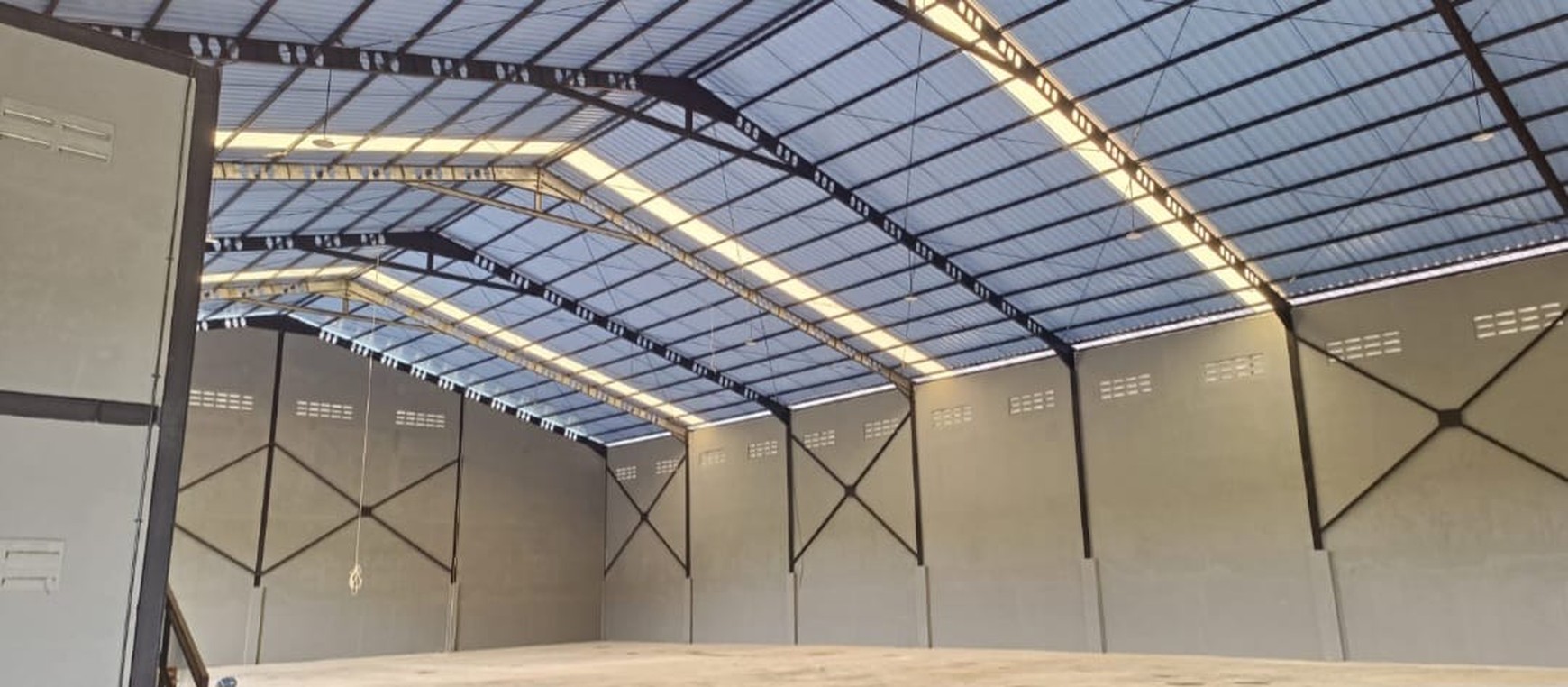 Gudang bangunan baru + Kantor 2 lantai, Kawasan Industri Sepatan, Tangerang.