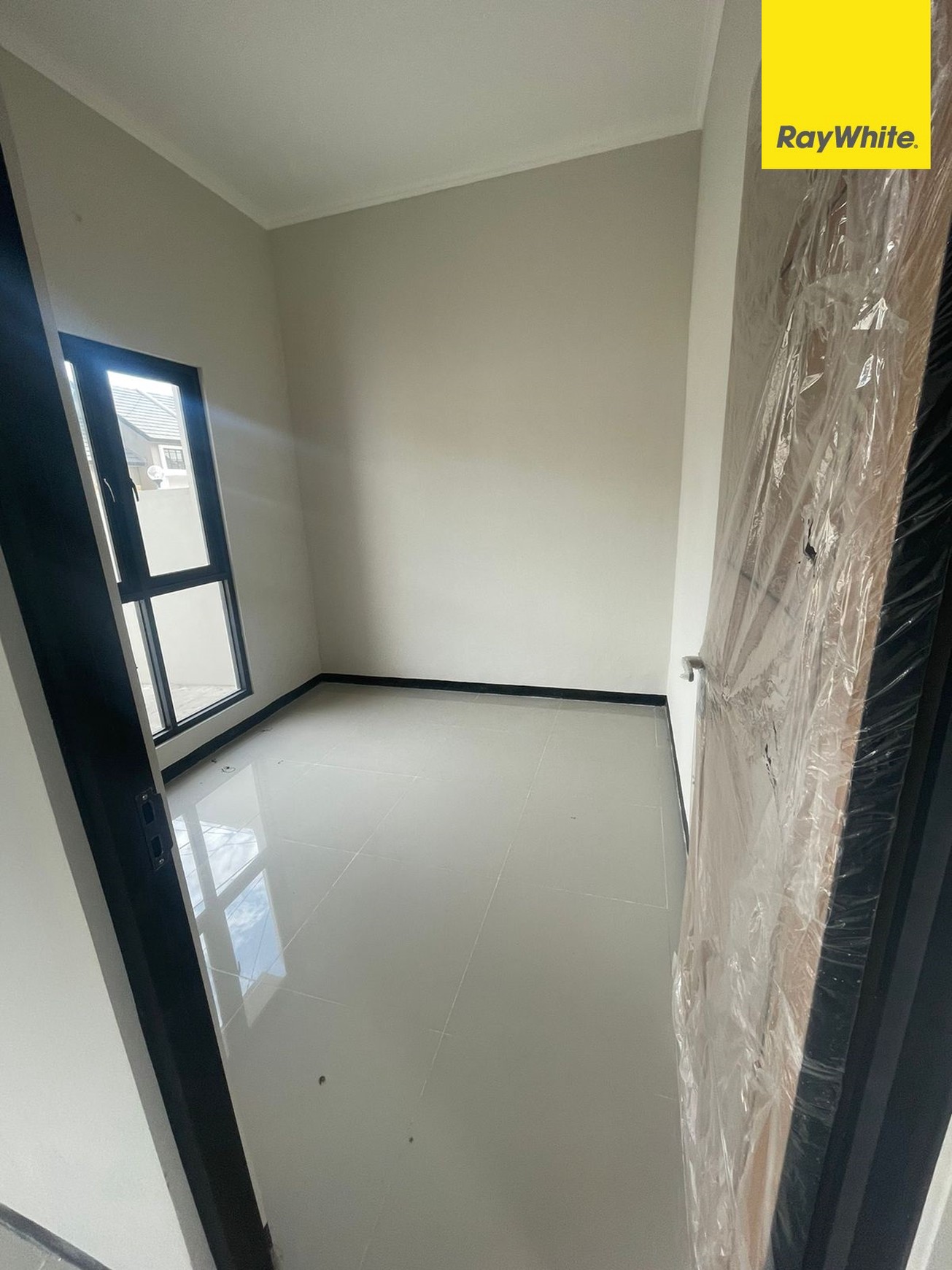 Dijual Rumah 650 Jutaan di Alana Regency Tambak Oso