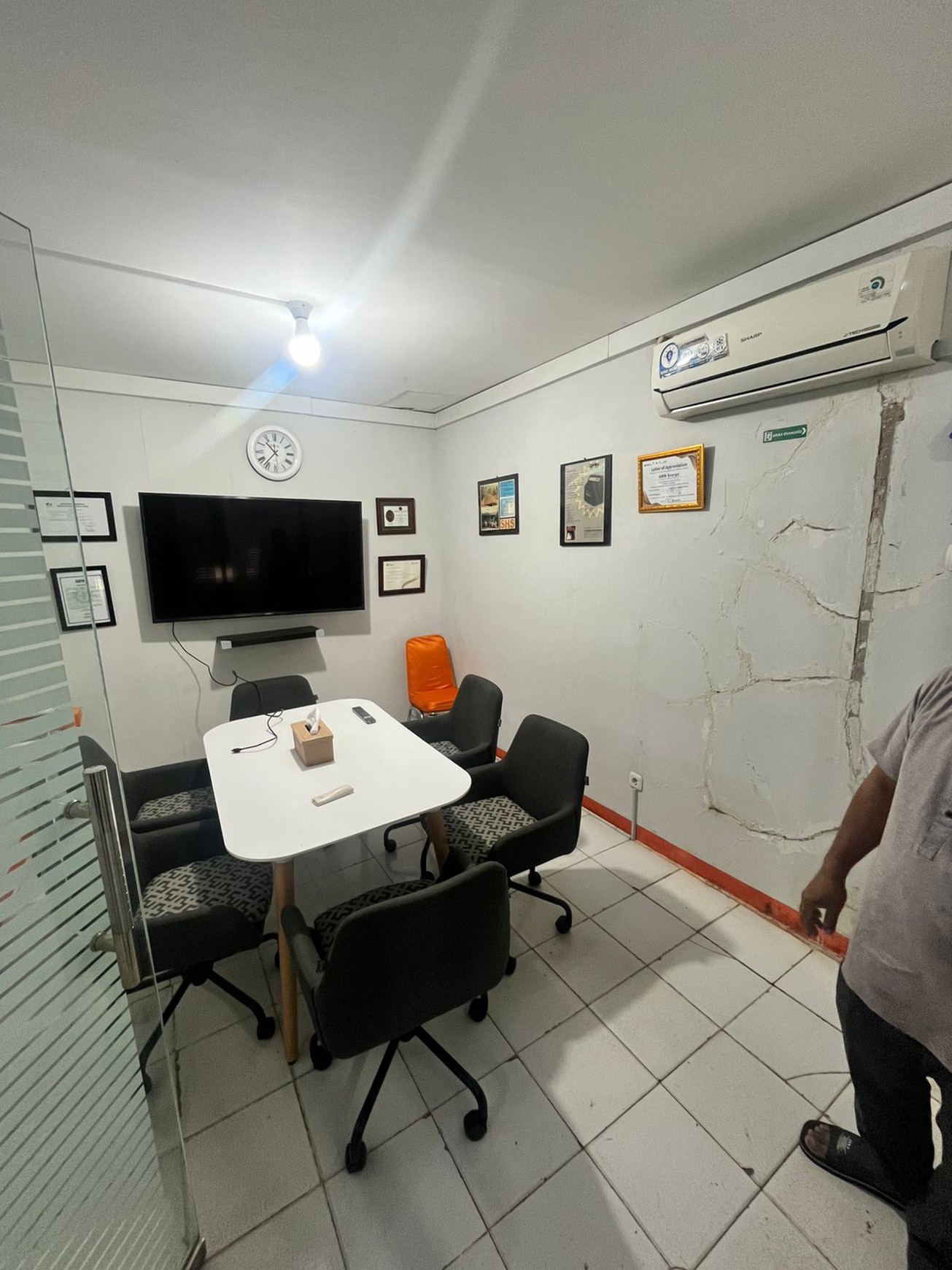 Dijual kantor lokasi nempel stasiun MRT Lebak Bulus
