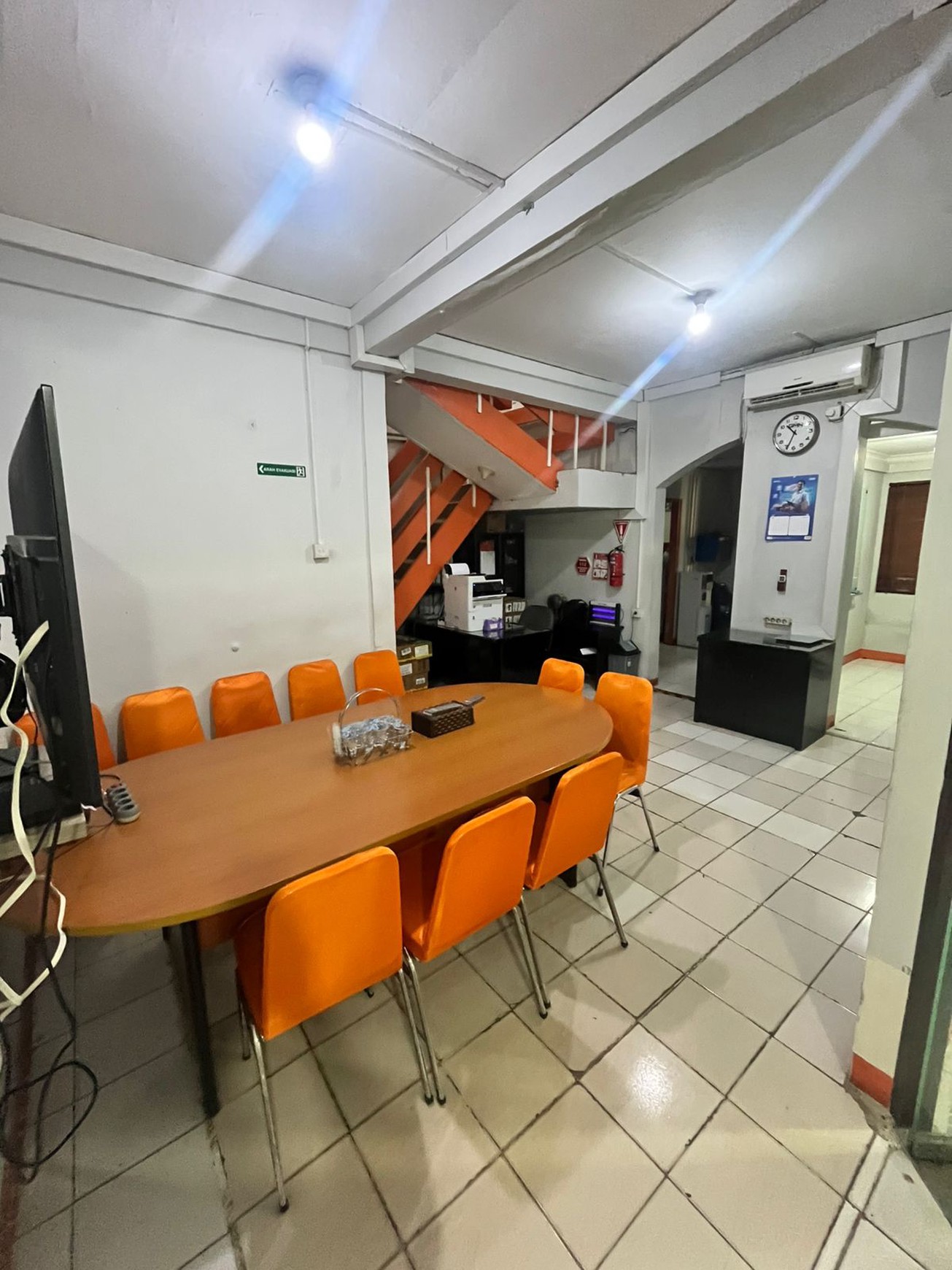 Dijual kantor lokasi nempel stasiun MRT Lebak Bulus