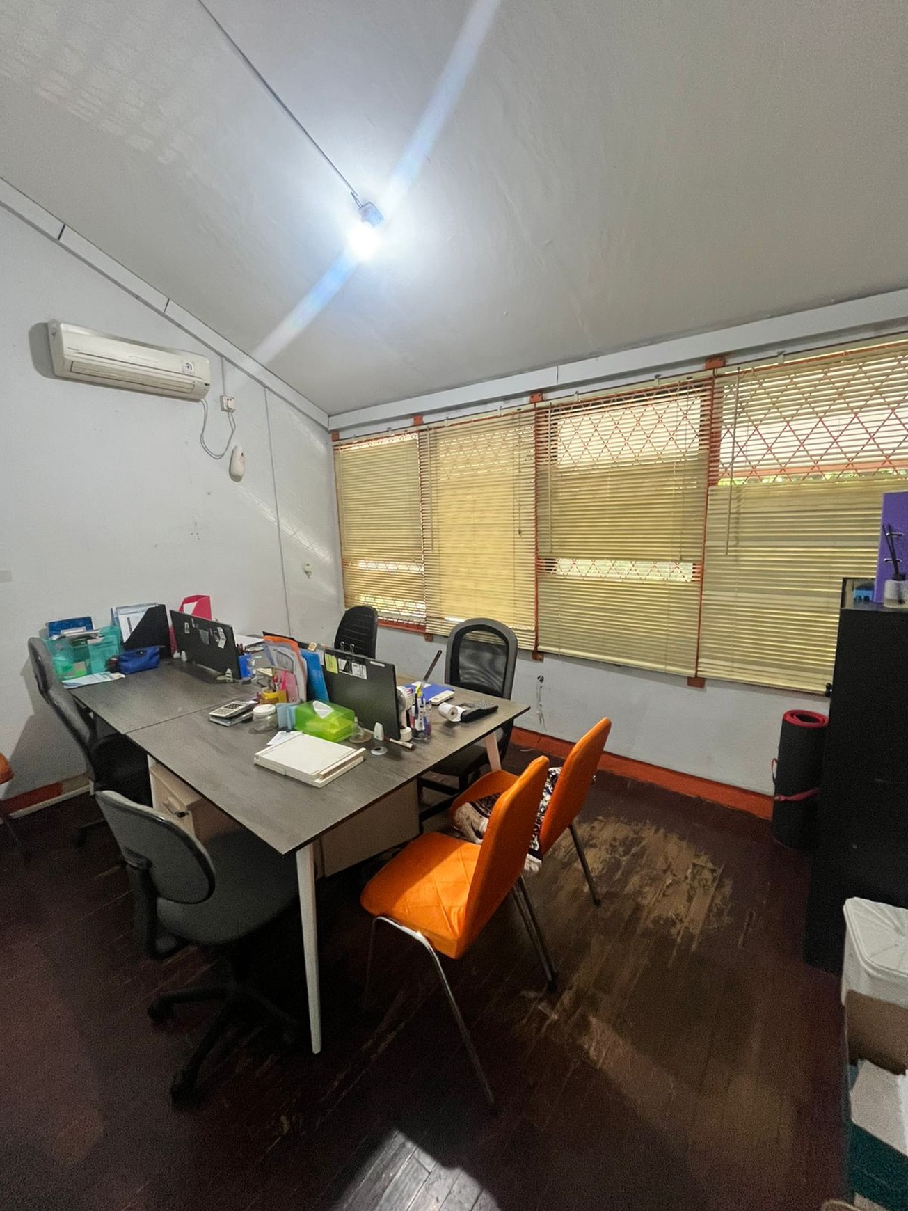 Dijual kantor lokasi nempel stasiun MRT Lebak Bulus