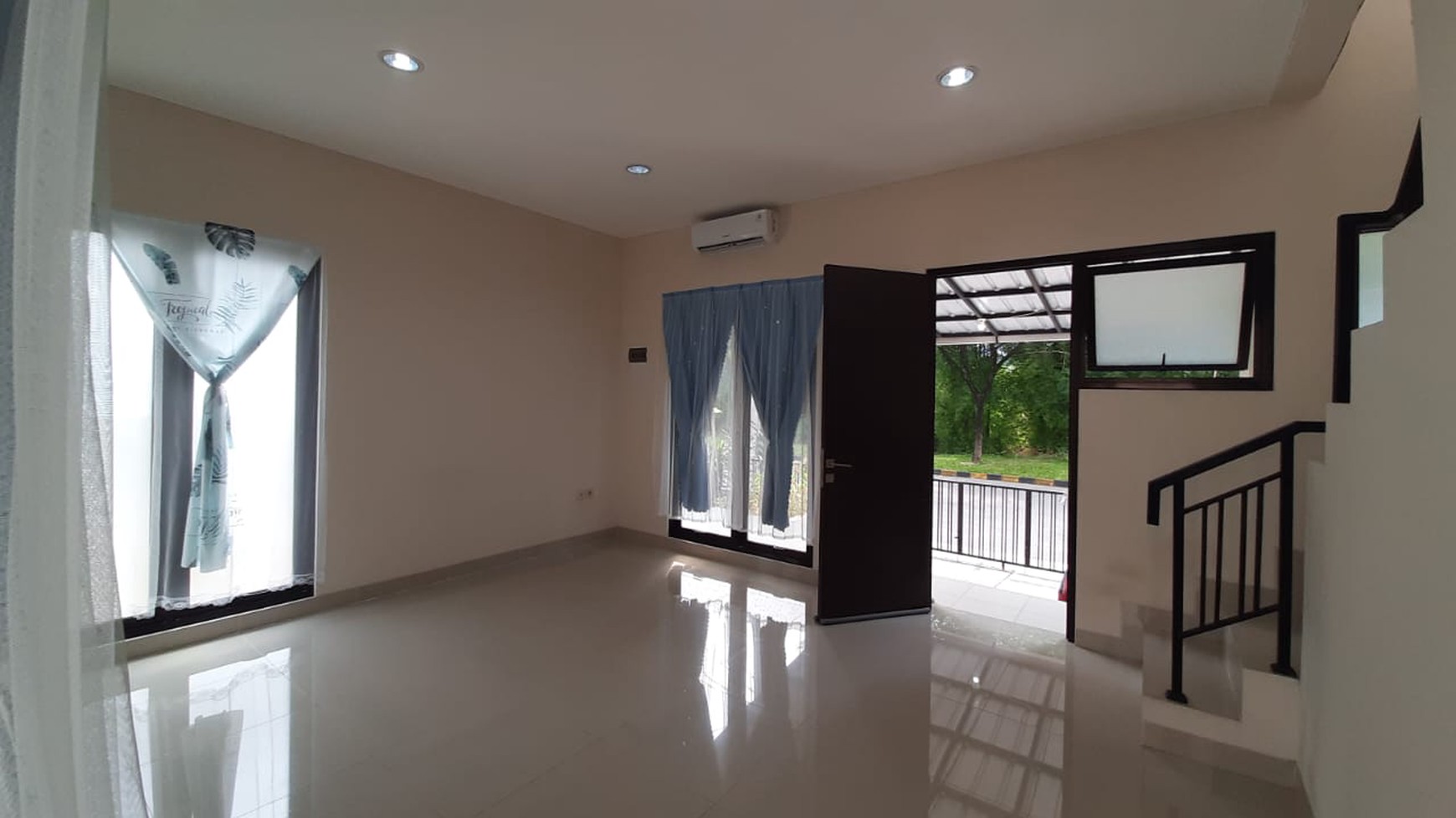 Rumah bagus siap huni, lokasi strategis di Ciater.