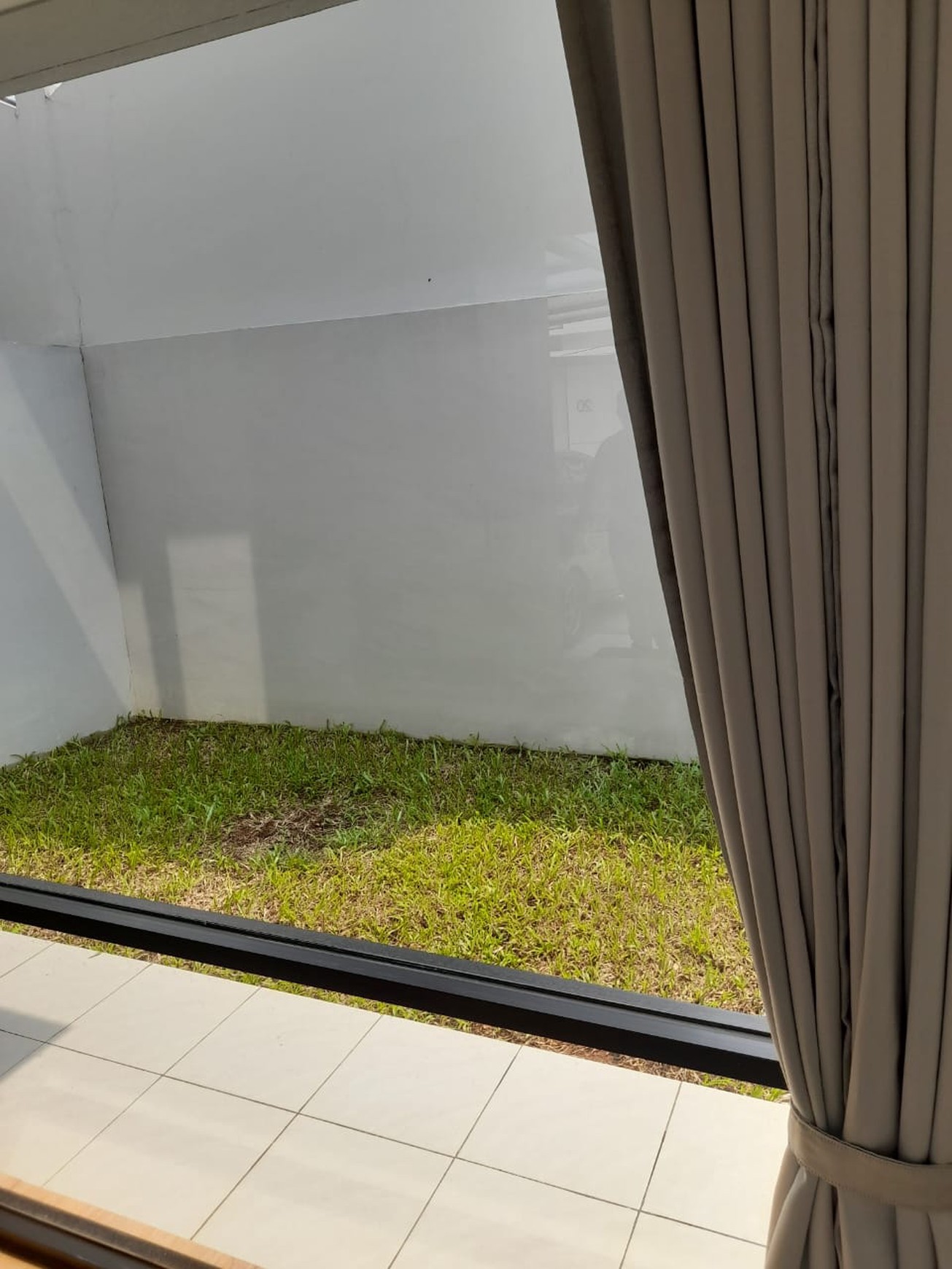 Hunian Nyaman 2 Lantai di Waterfront Lippo - Cocok untuk Keluarga Muda !