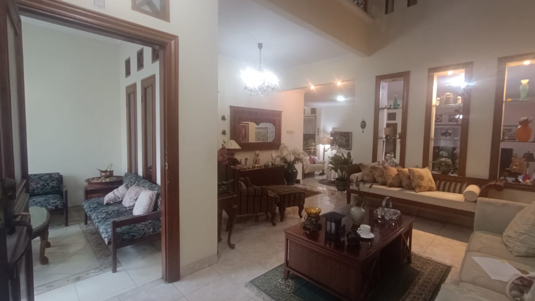 Dijual Rumah Pejompongan Benhil Classic Lux