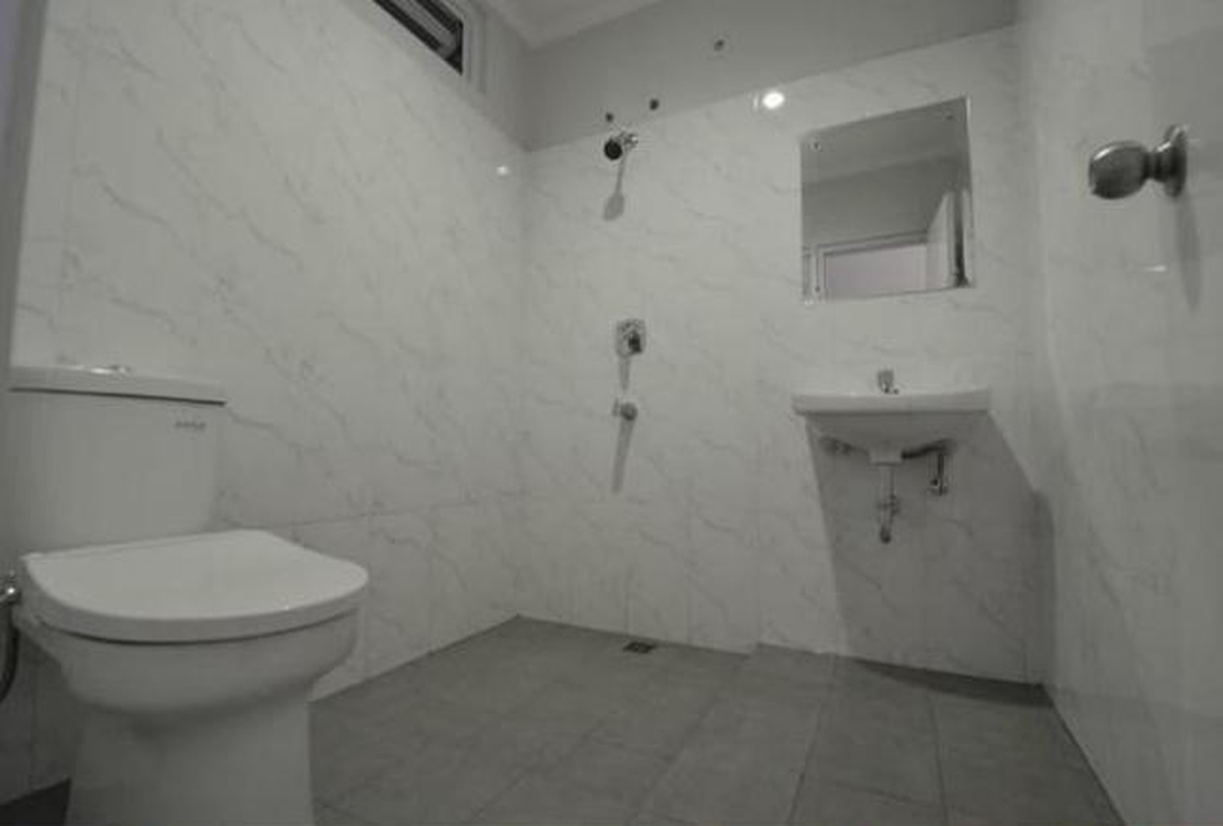 Rumah 2 Lantai, Lokasi strategis di Bintaro 