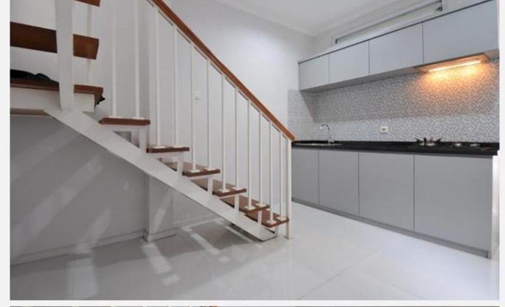 Rumah 2 Lantai, Lokasi strategis di Bintaro 