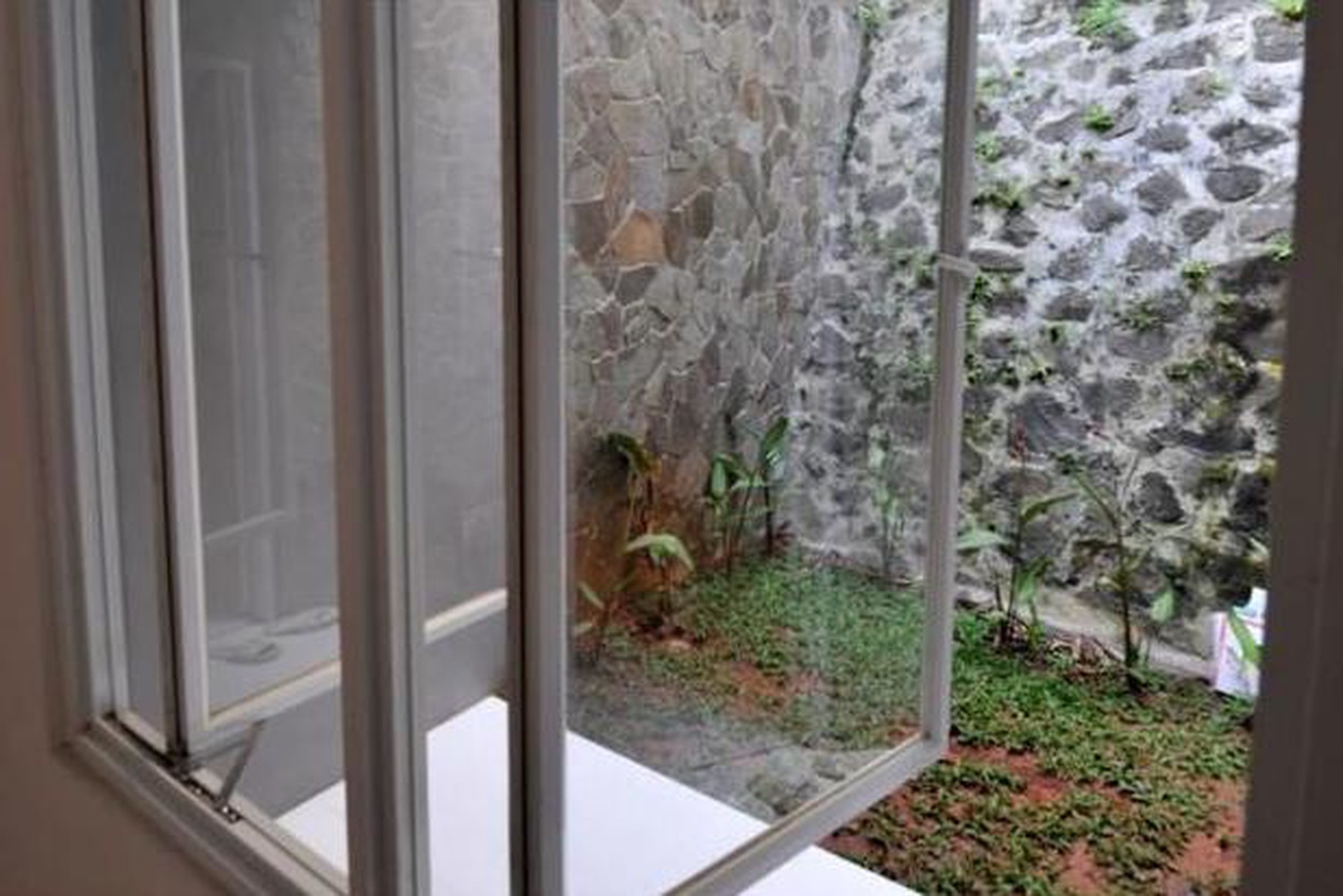 Rumah 2 Lantai, Lokasi strategis di Bintaro 