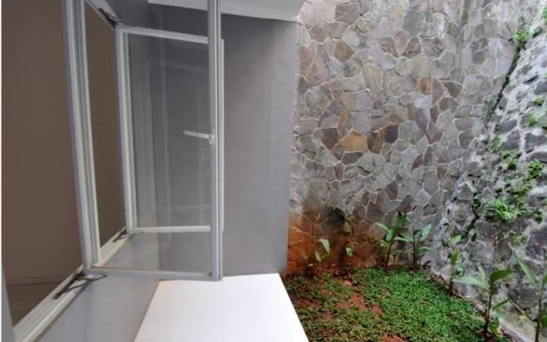 Rumah 2 Lantai, Lokasi strategis di Bintaro 