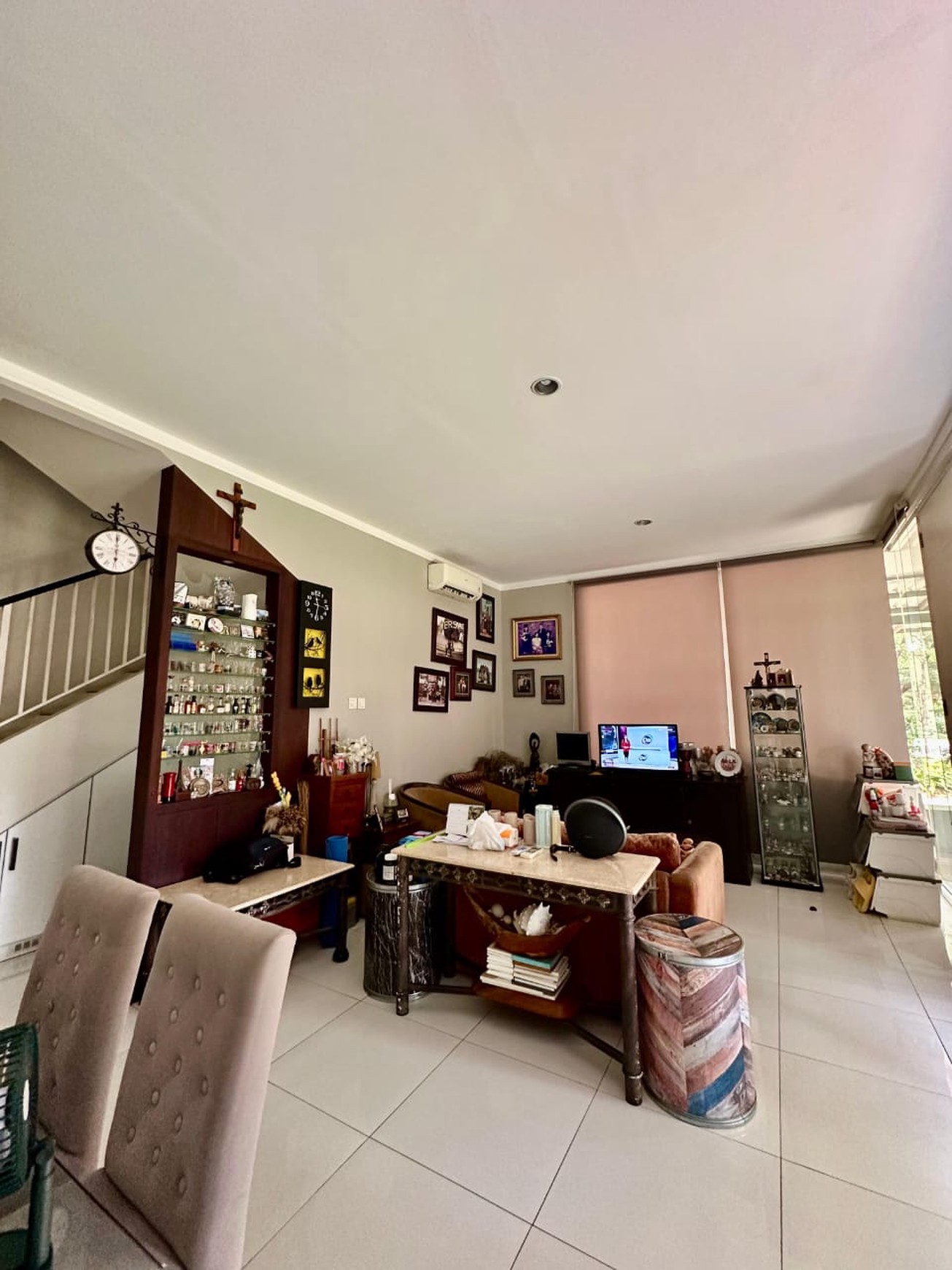 Rumah 2 Lantai Semi Furnished Siap Huni Dalam Cluster dengan Luas 207 m2 @Bintaro Sektor 9