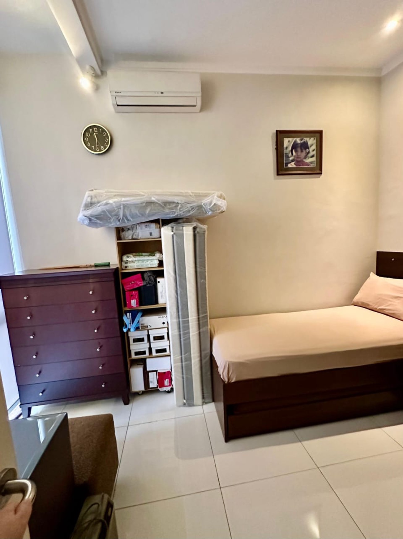 Rumah 2 Lantai Semi Furnished Siap Huni Dalam Cluster dengan Luas 207 m2 @Bintaro Sektor 9