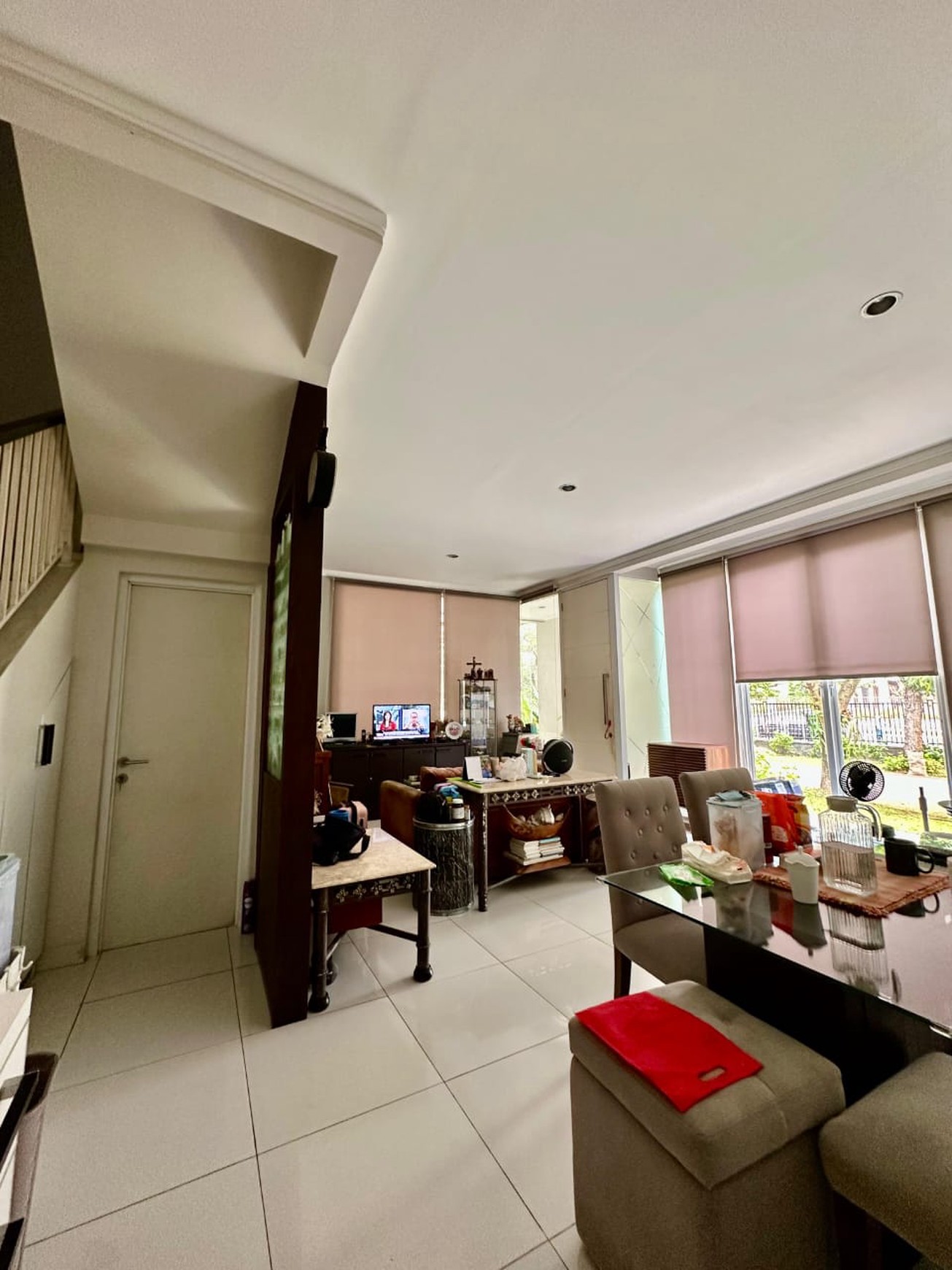 Rumah 2 Lantai Semi Furnished Siap Huni Dalam Cluster dengan Luas 207 m2 @Bintaro Sektor 9