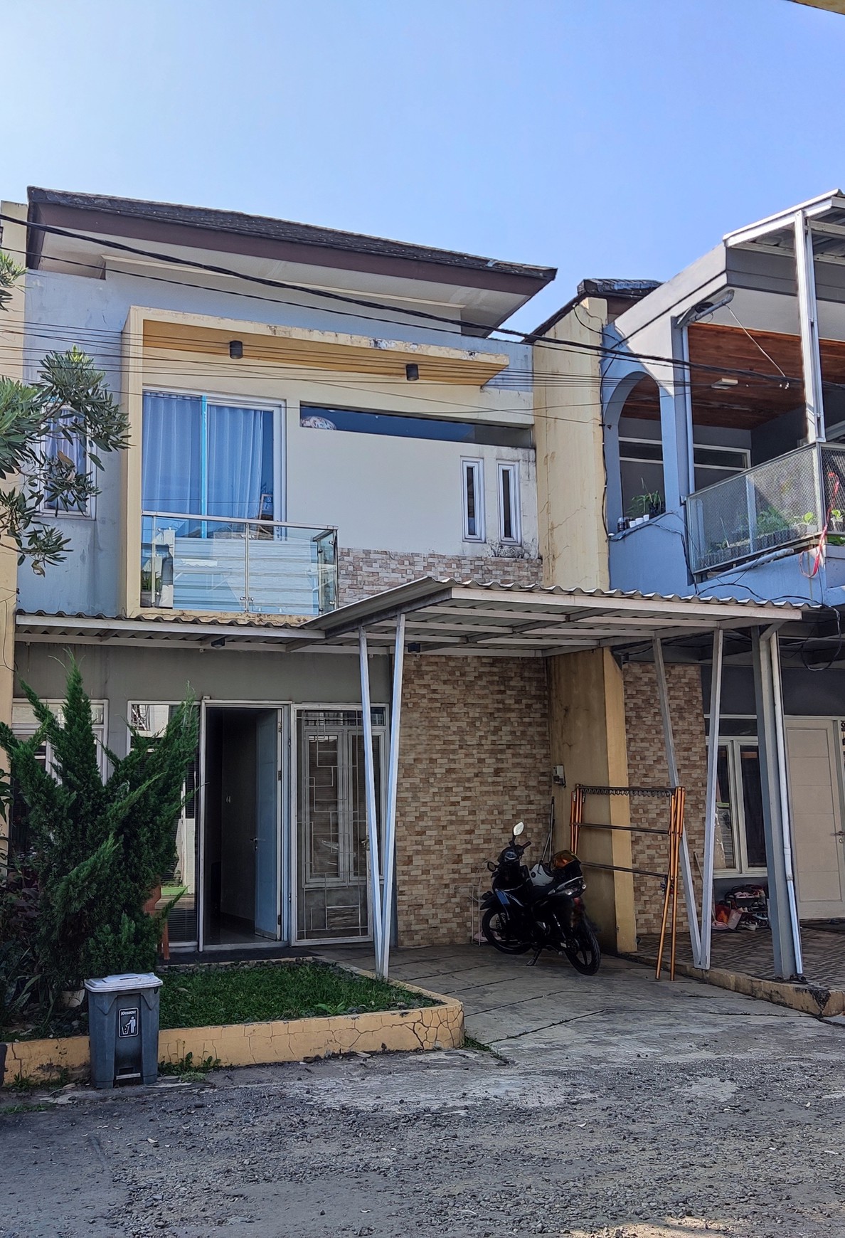 Rumah tenang dan nyaman Graceland Residence,Antapani Bandung!