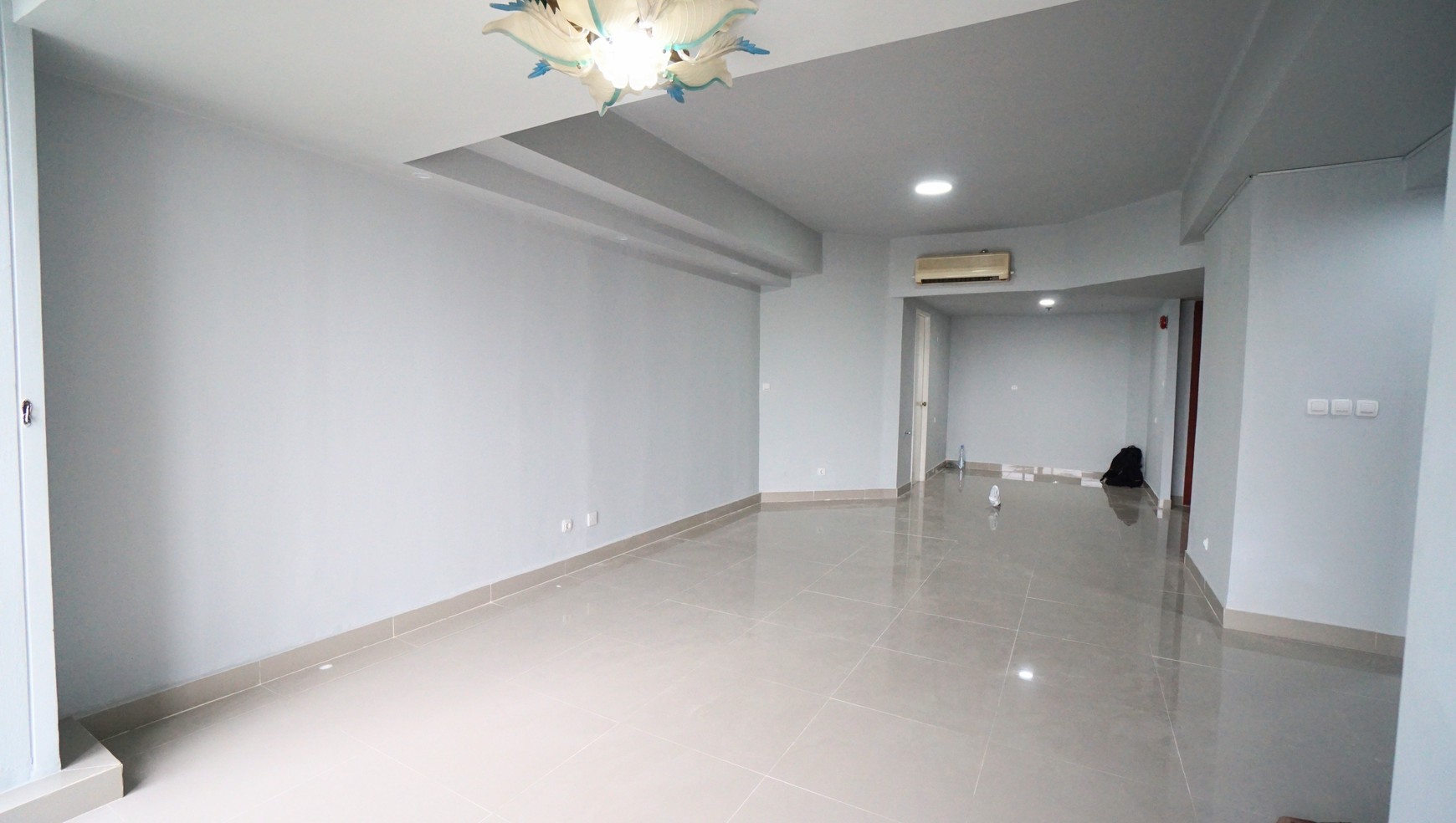 Apartment 2BR Taman Anggrek View Bagus Sudah Cat Ulang