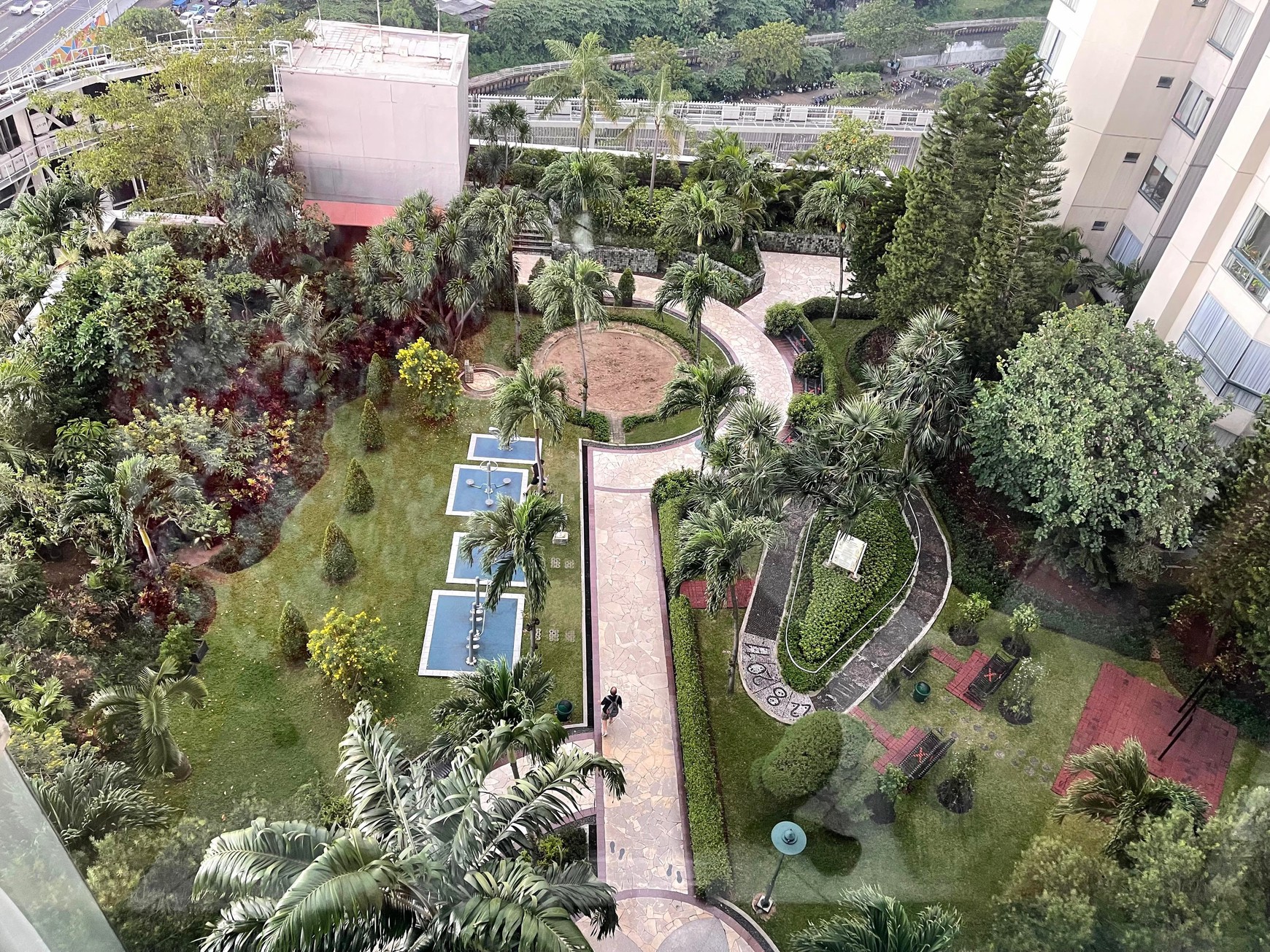 Apartment 2BR Taman Anggrek View Bagus Sudah Cat Ulang