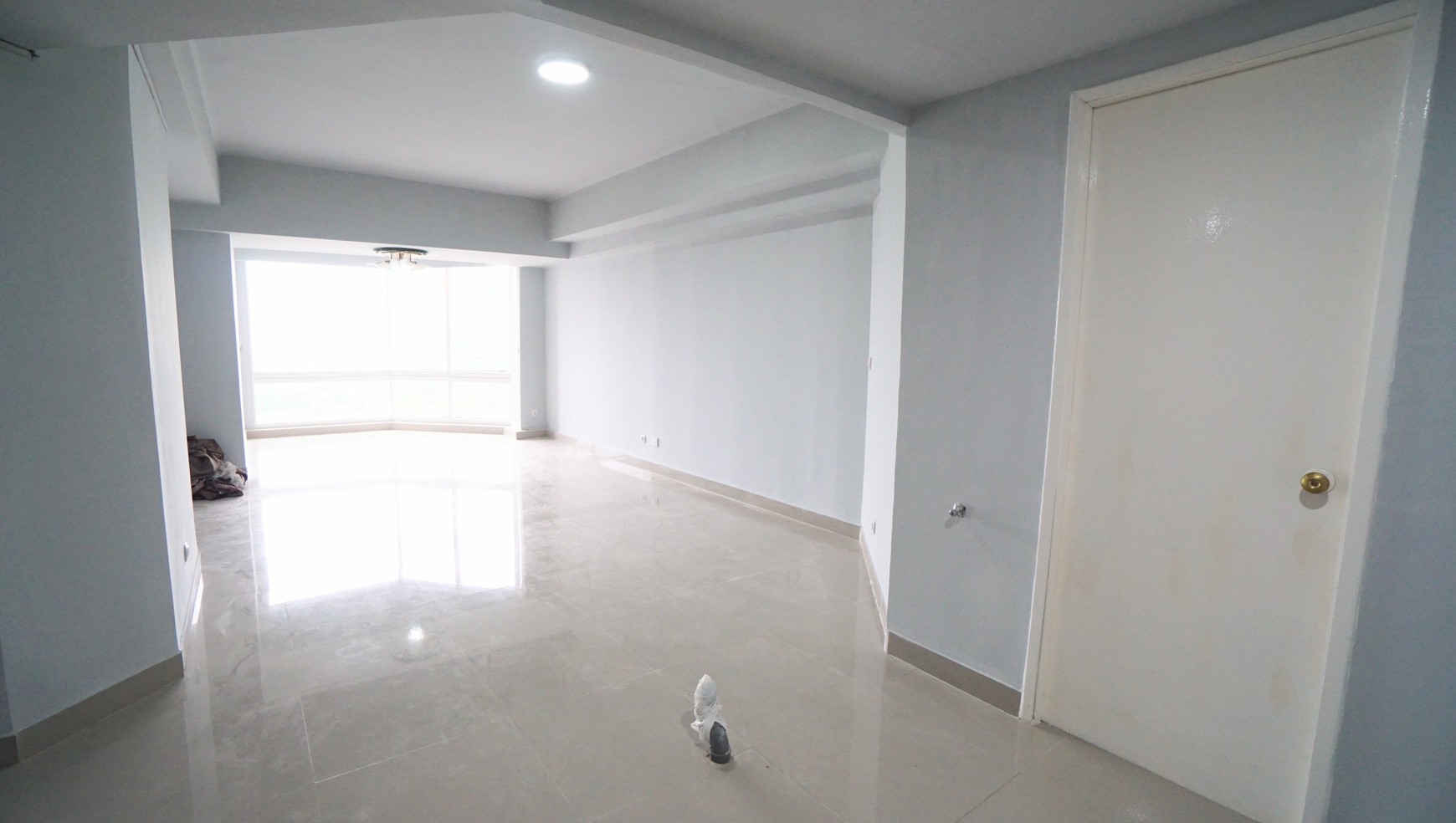 Apartment 2BR Taman Anggrek View Bagus Sudah Cat Ulang