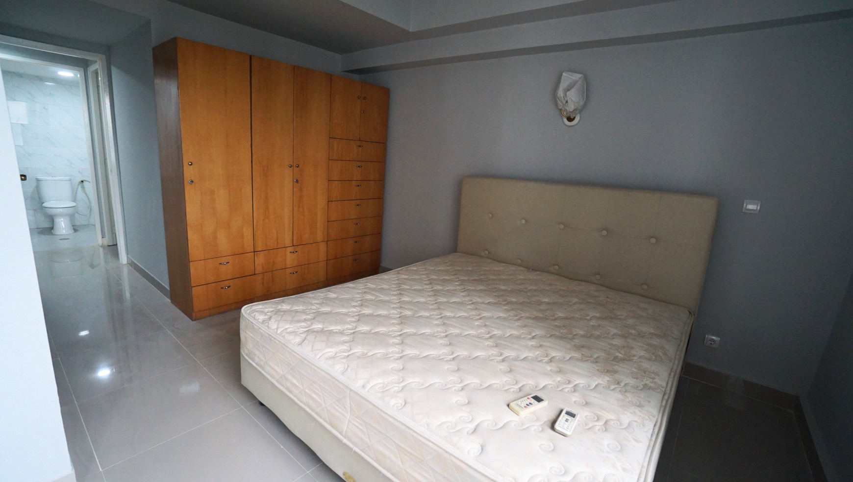 Apartment 2BR Taman Anggrek View Bagus Sudah Cat Ulang