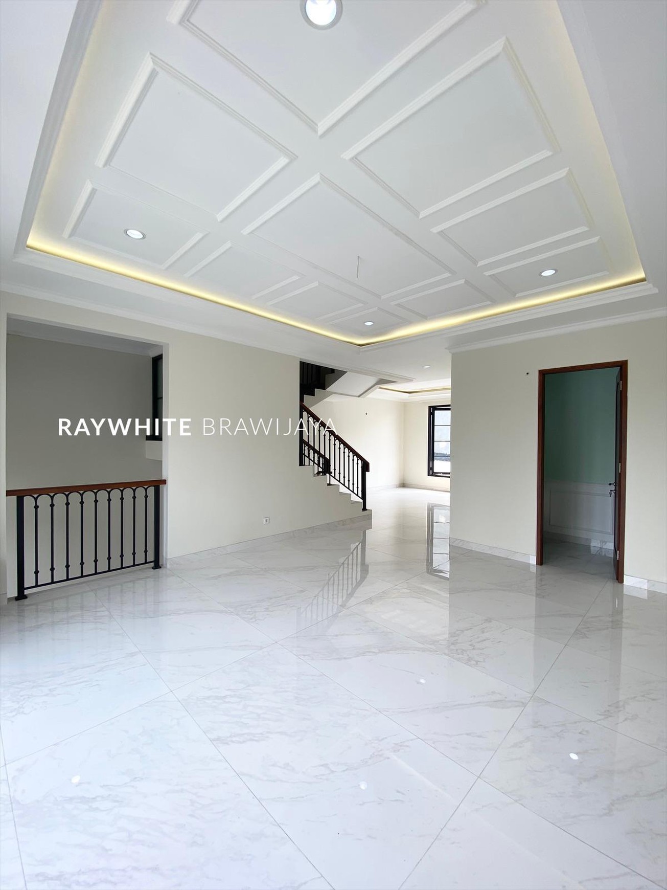 Rumah Modern Minimalis Siap Huni Area Moh Kahfi 1, Jagakarsa
