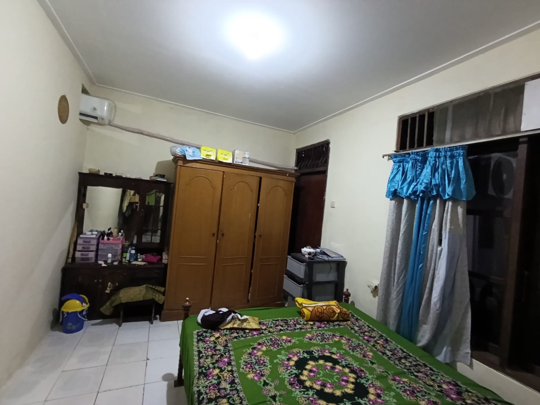Di Jual Rumah model lama 2lt di Jl Cengkeh  Larangan Selatan Tangerang. Komp Kembang Larangan, Larangan Selatan Tangerang. 