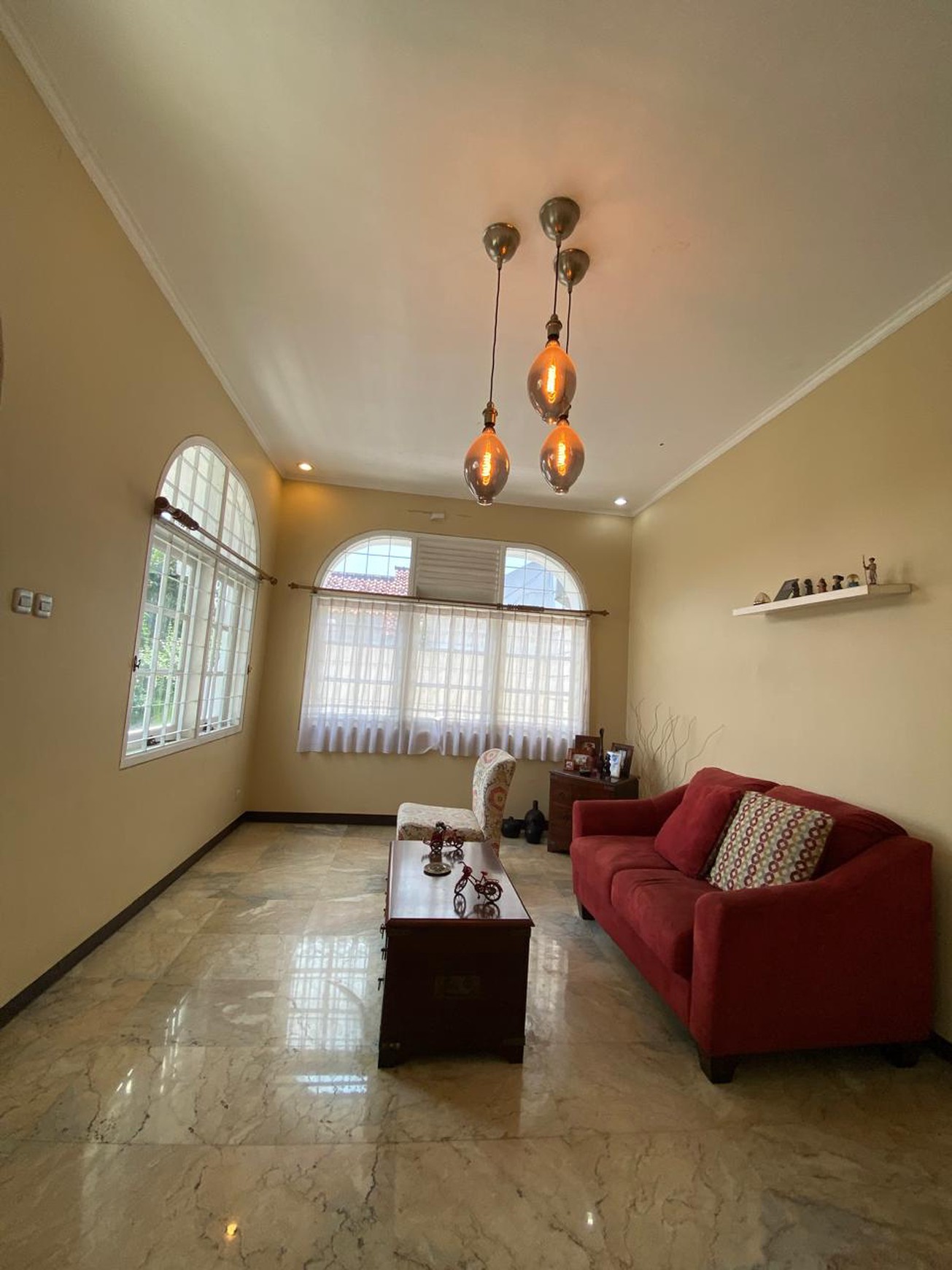 Cinere mega cinere luas 375 rumah klasik dan homey dekat tol desari