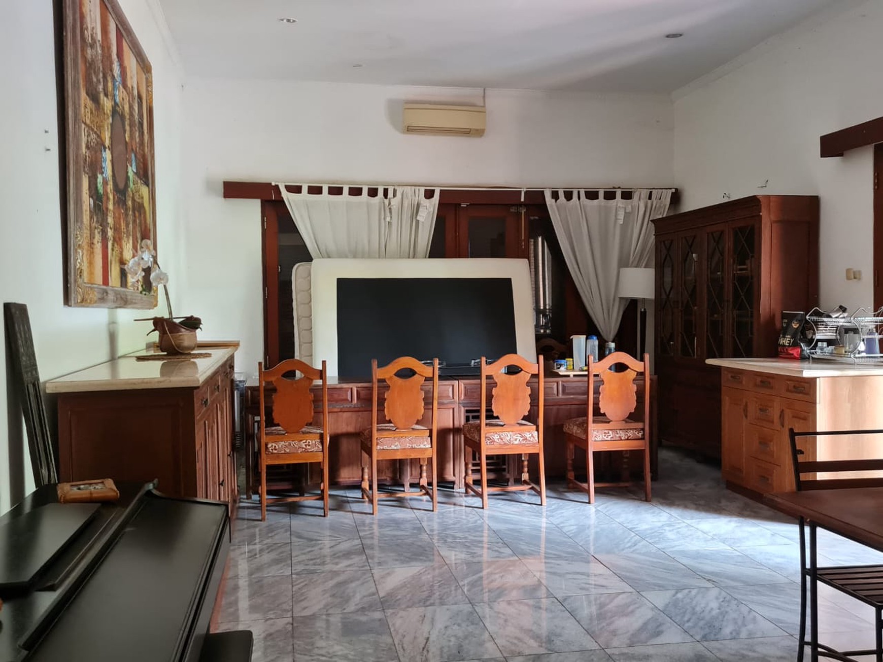 Rumah Bagus Di Bali View Kintamani, Cirendeu Jakarta Selatan