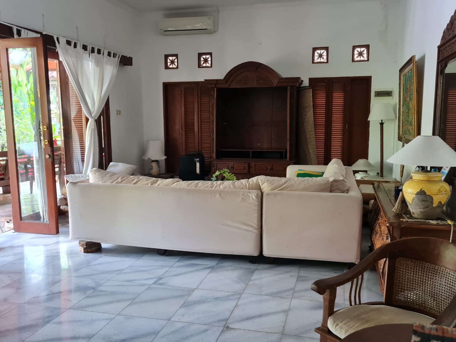 Rumah Bagus Di Bali View Kintamani, Cirendeu Jakarta Selatan