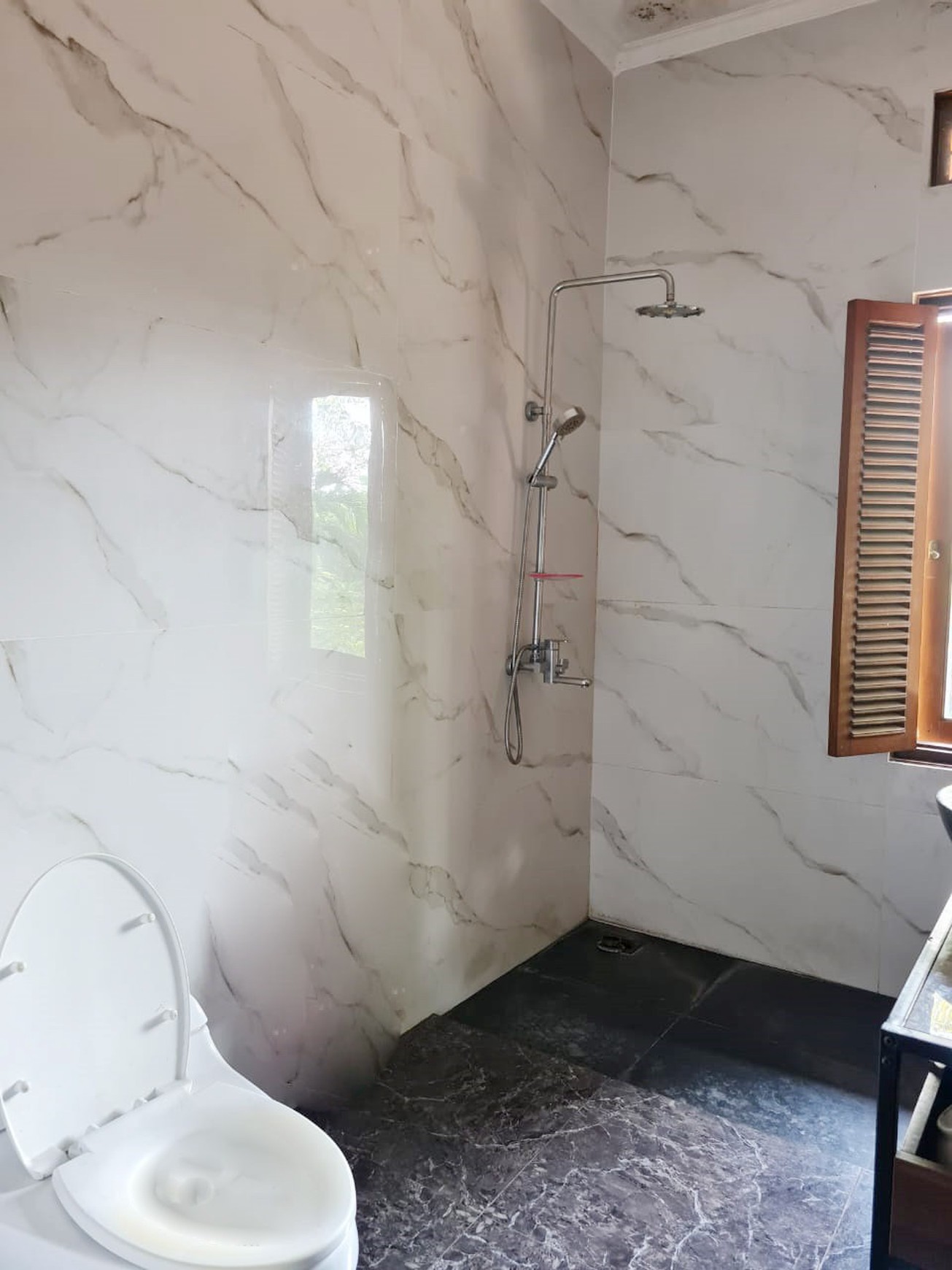 Rumah Bagus Di Bali View Kintamani, Cirendeu Jakarta Selatan
