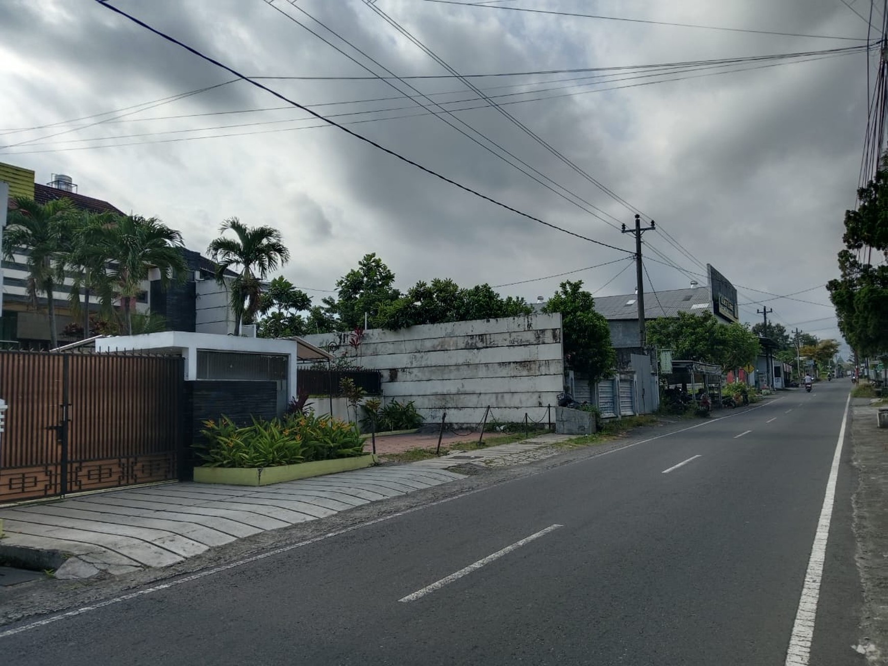 Rumah Tinggal Cocok Untuk Keluarga Besar dan Investasi Lokasi Strategis di Mlati Sleman 