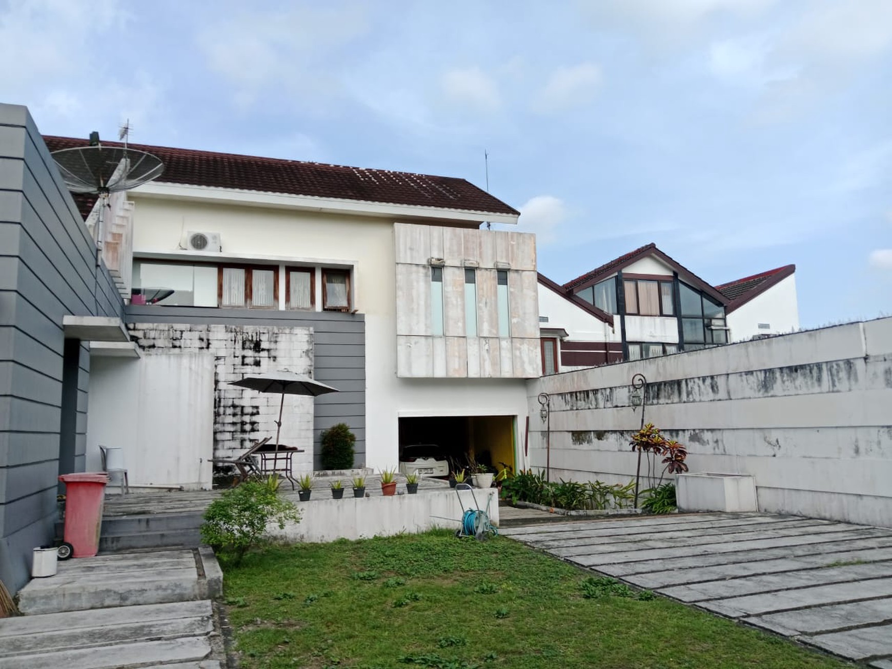 Rumah Tinggal Cocok Untuk Keluarga Besar dan Investasi Lokasi Strategis di Mlati Sleman 