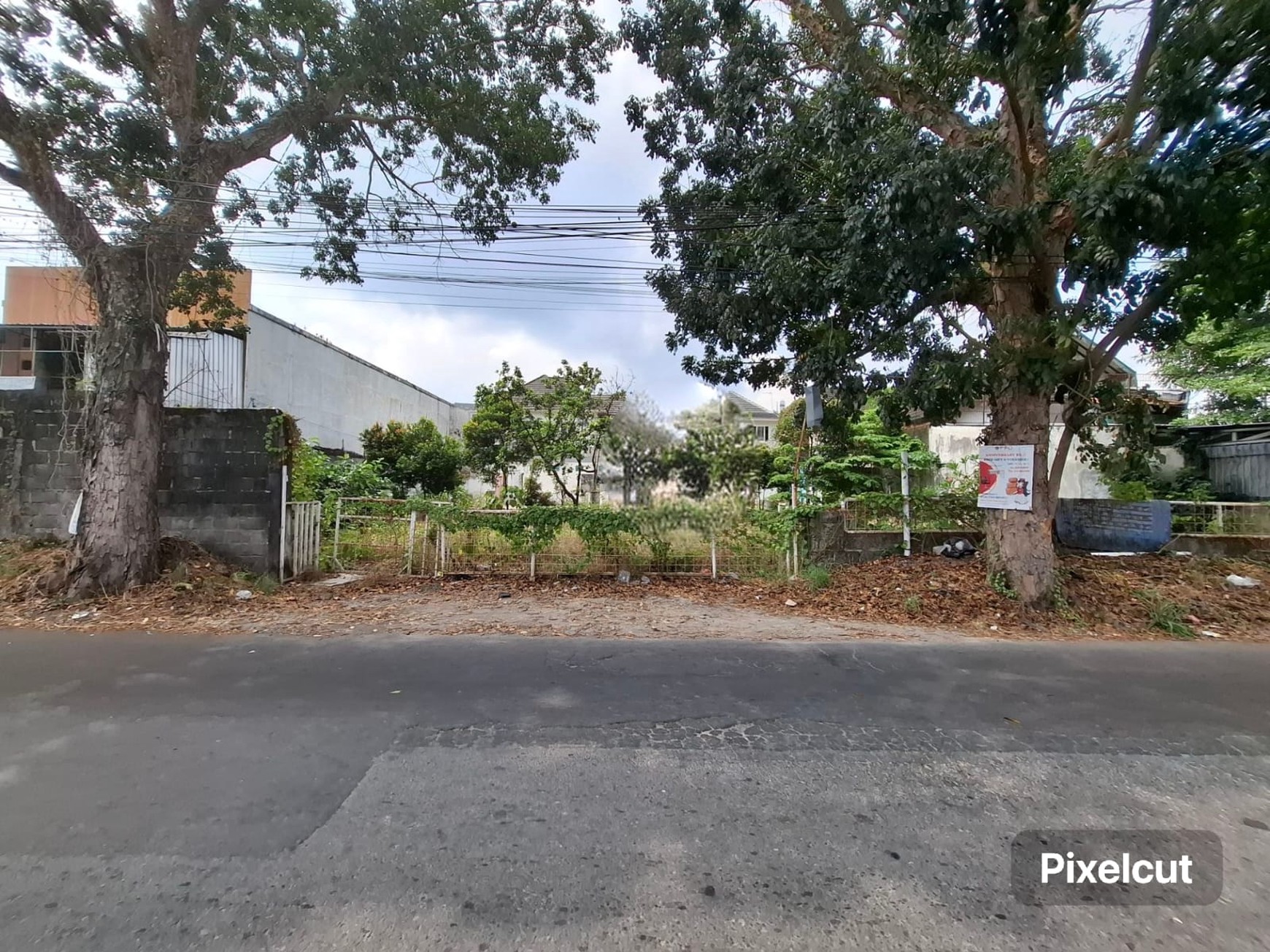 Tanah Pekarangan Disewakan Cocok Untuk USaha Di Jl Kabupaten