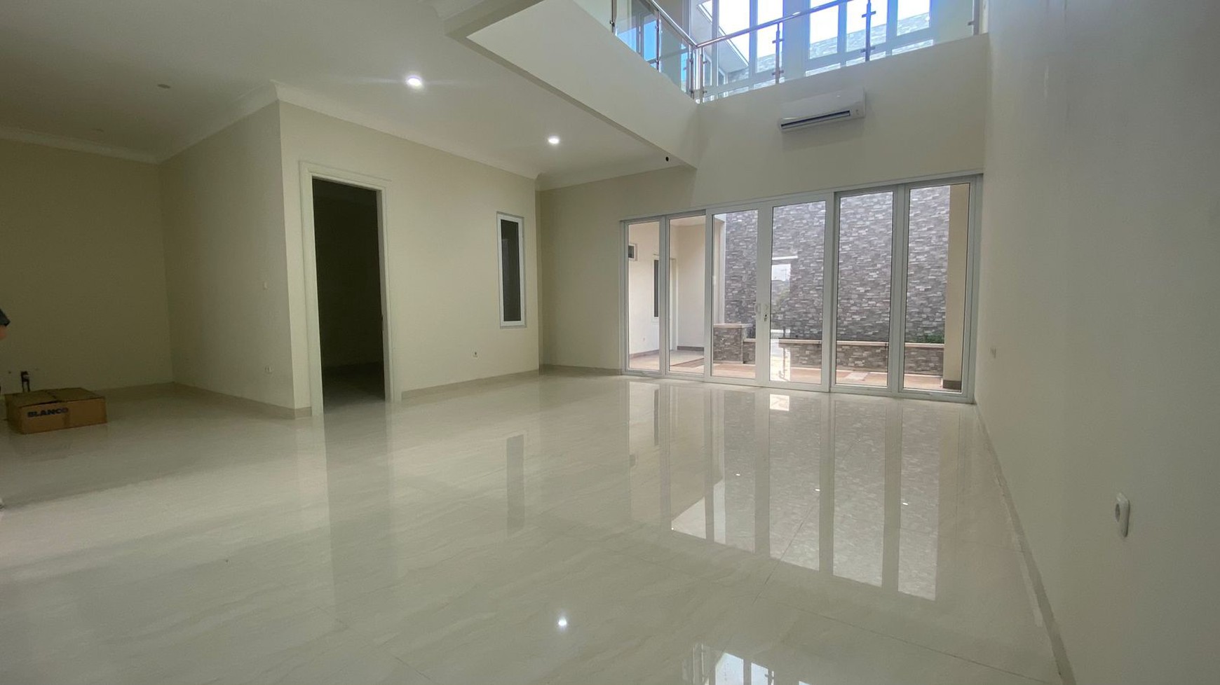 Rumah Mewah Dalam Perumahan Senopati Residence Dekat Akmil Magelang Jawa Tengah