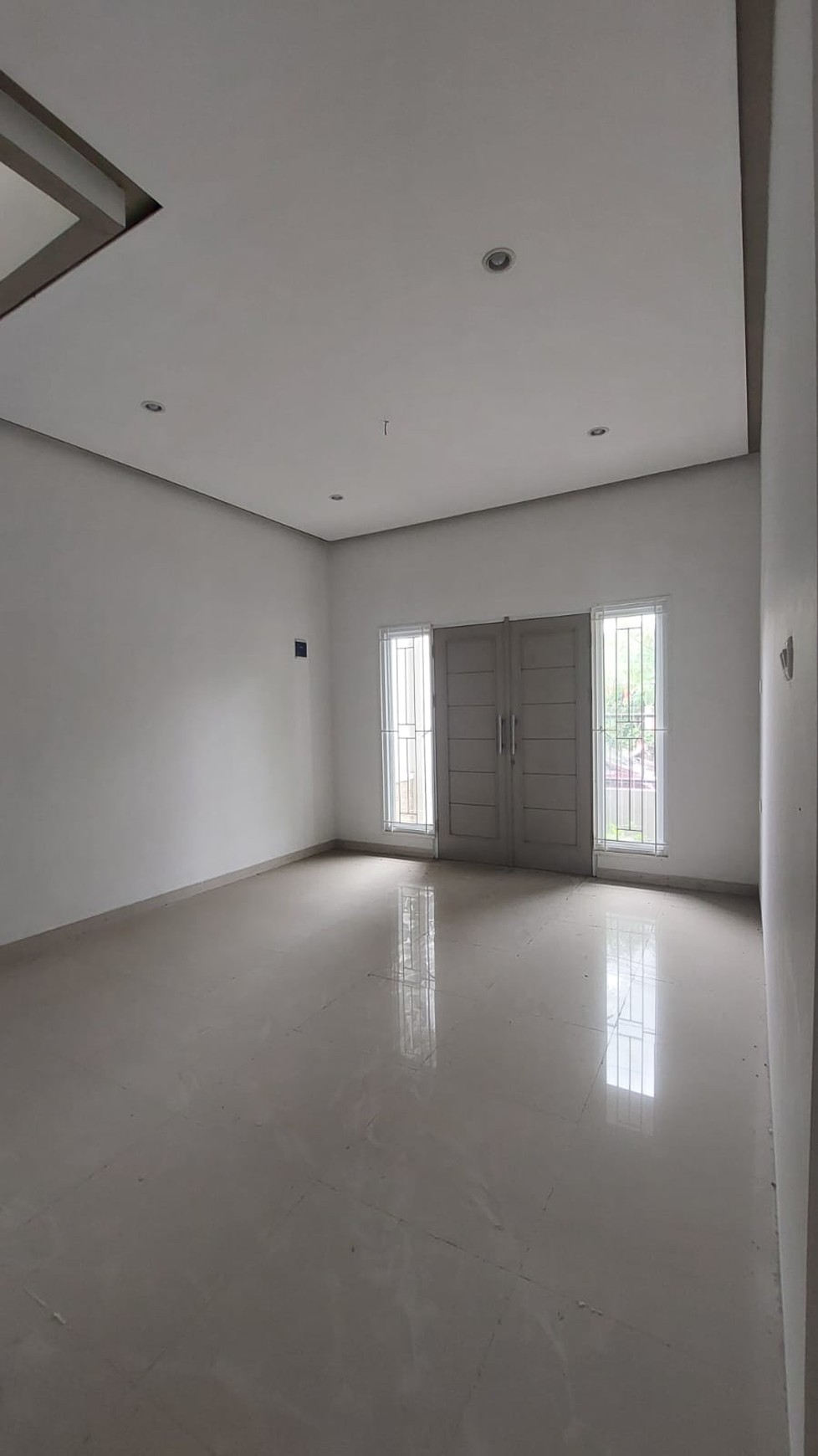 Rumah siap huni di ciputat