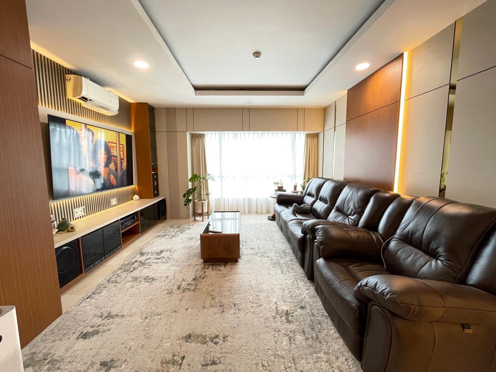 Dijual Apartemen Somerset Permata Berlian , 3BR , Well Maintained