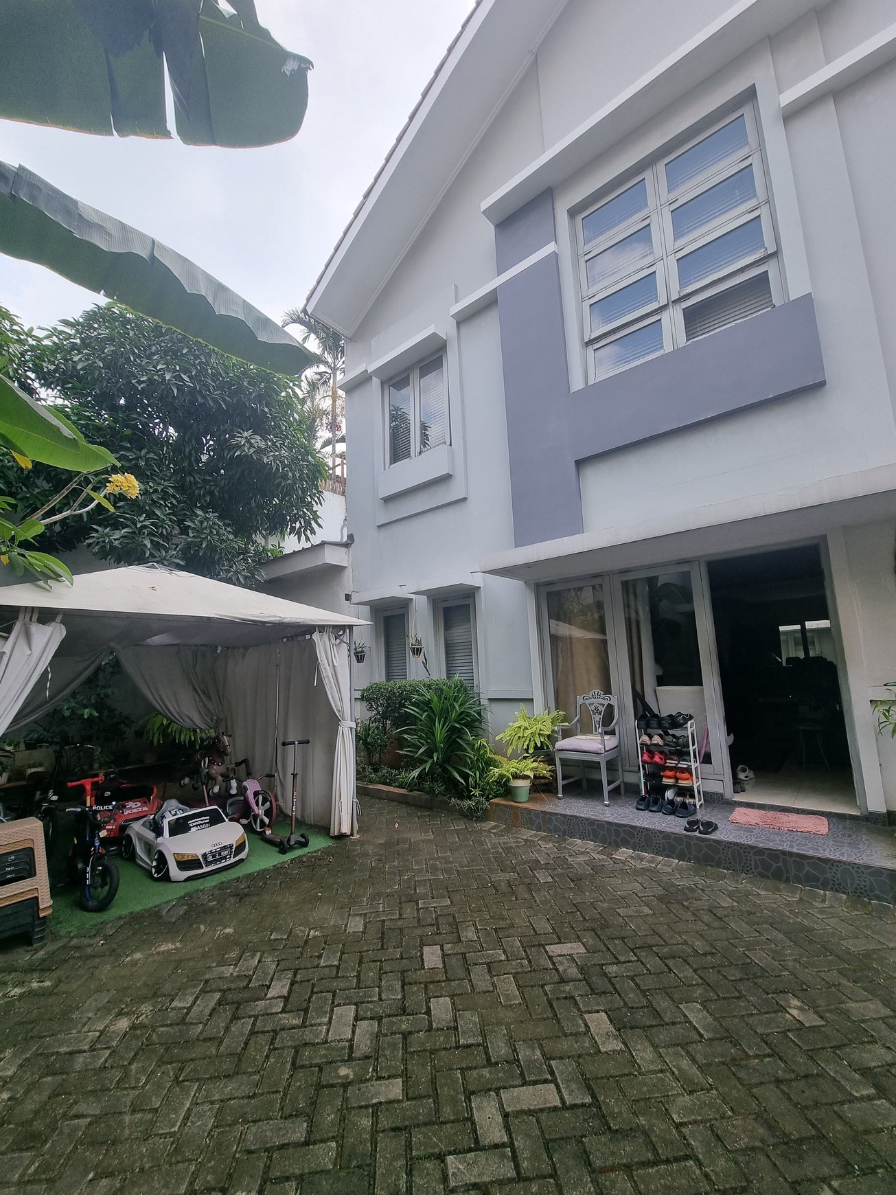 Dijual 4 Unit Townhouse, Menteng