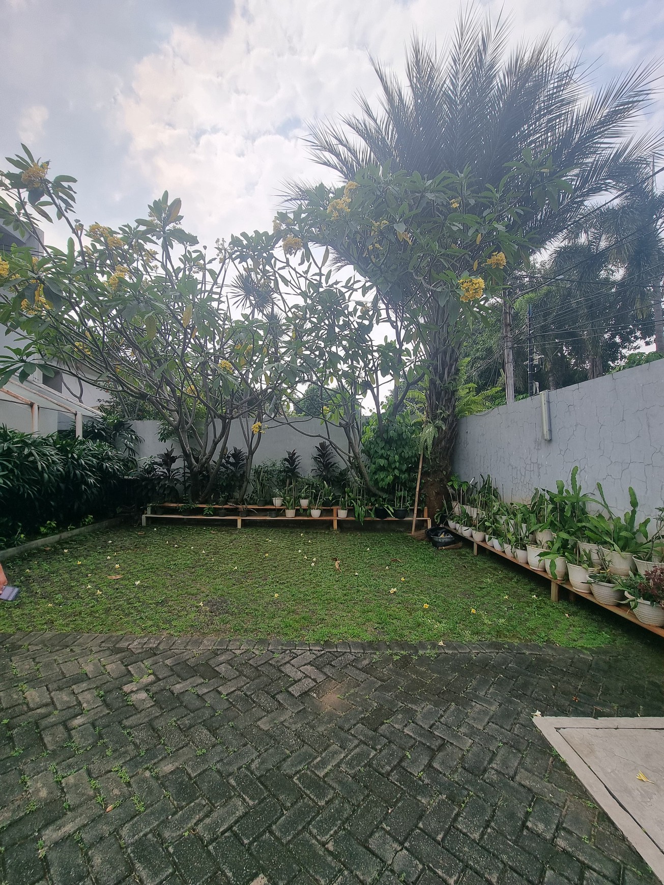 Dijual 4 Unit Townhouse, Menteng