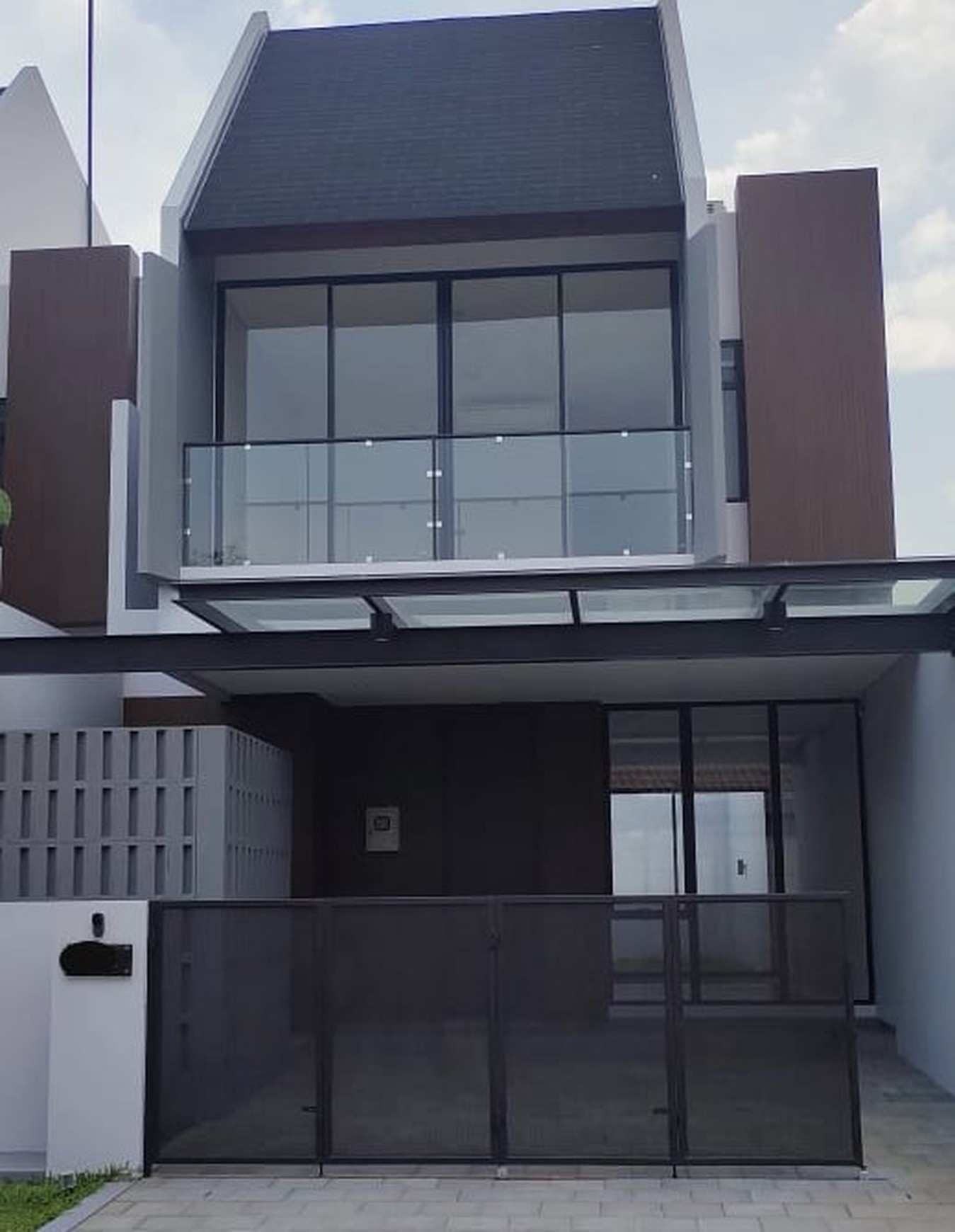 DiSEWA Rumah BARU Siap Huni - di Lebak Bulus, Jakarta Selatan