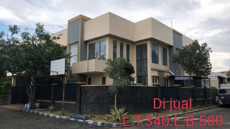 Rumah dijual cepat pinggir jalan cocok untuk usaha Rp 4,5 M nego Delta Sari Indah Sidoarjo
