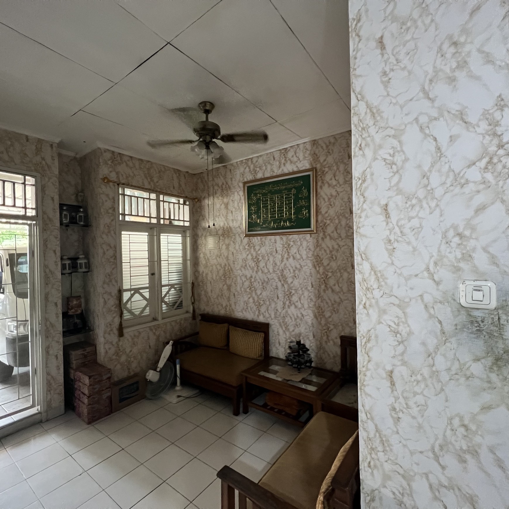 RUMAH NYAMAN & SIAP HUNI DI MEKAR INDAH, JABABEKA - LOKASI STRATEGIS & HARGA MENARIK! 