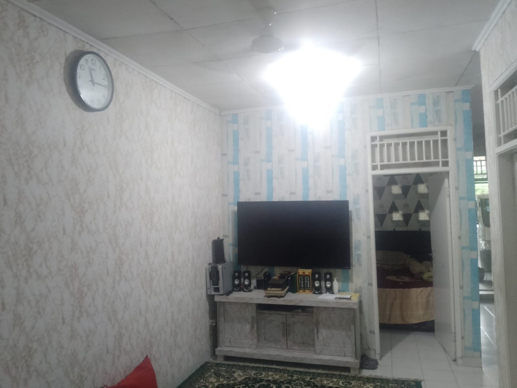 RUMAH NYAMAN & SIAP HUNI DI MEKAR INDAH, JABABEKA - LOKASI STRATEGIS & HARGA MENARIK! 