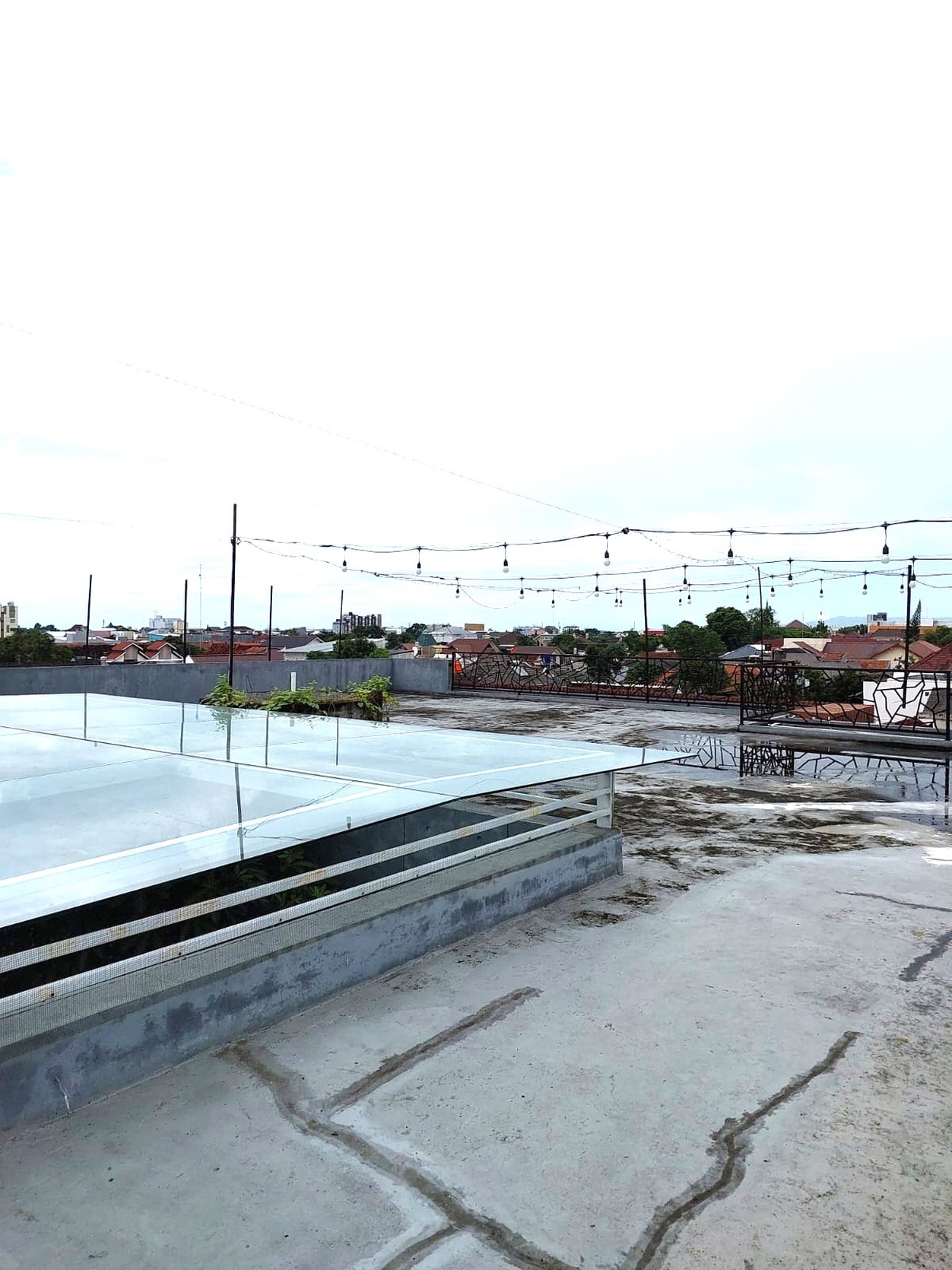 Rumah Mewah Dengan Kolam Renang & Rooftop Lokasi Dekat Kampus Sanata Dharma, Caturtunggal, Depok, Sleman