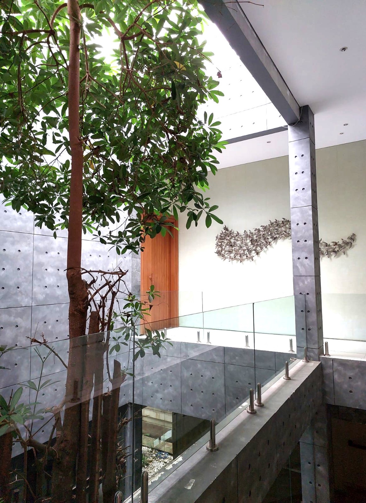 Rumah Mewah Dengan Kolam Renang & Rooftop Lokasi Dekat Kampus Sanata Dharma, Caturtunggal, Depok, Sleman