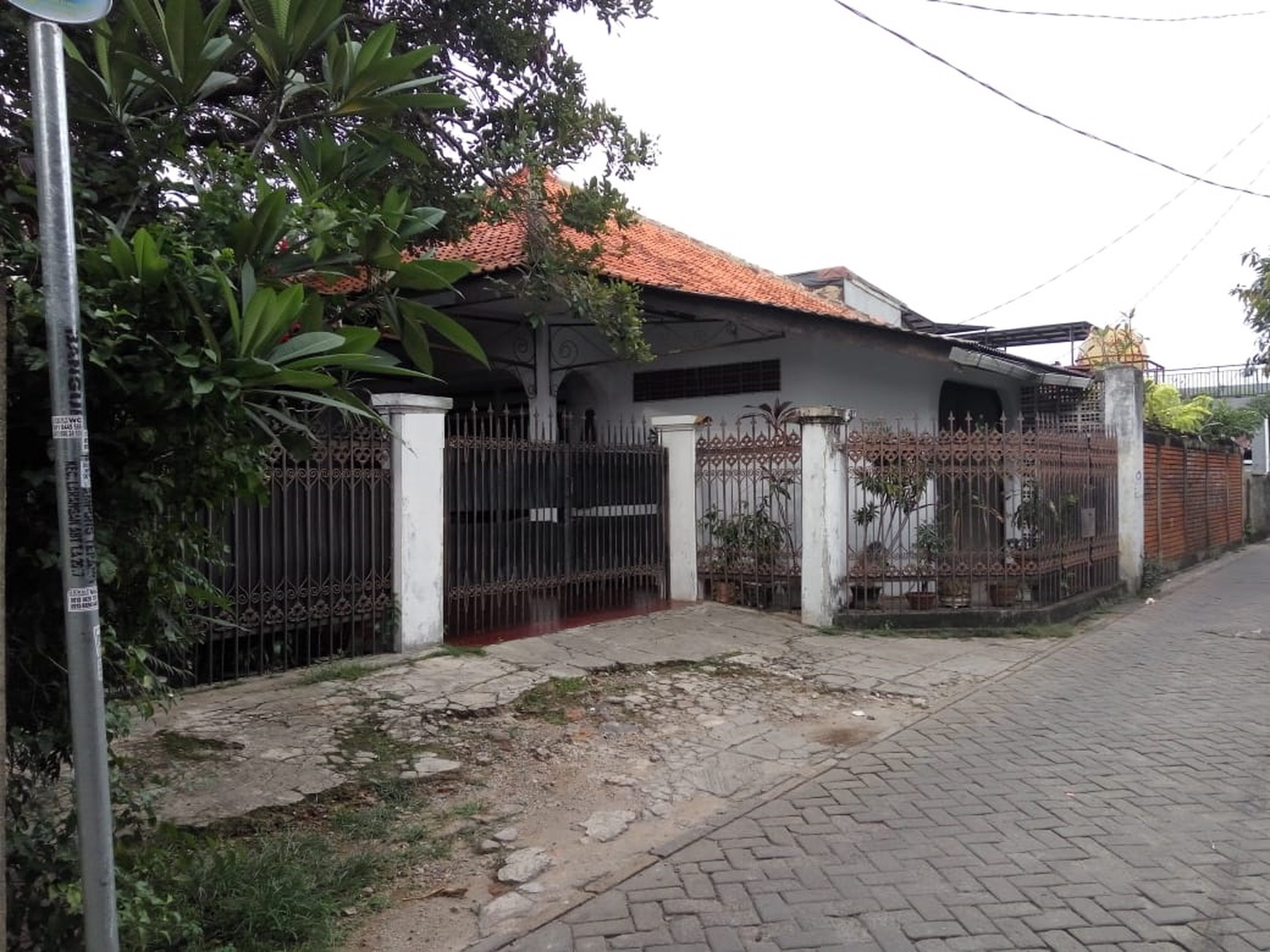 Rumah Lama 1 Lantai di Kreo, Larangan, Tangerang Dekat Halte Trans Jakarta Puri Beta 2