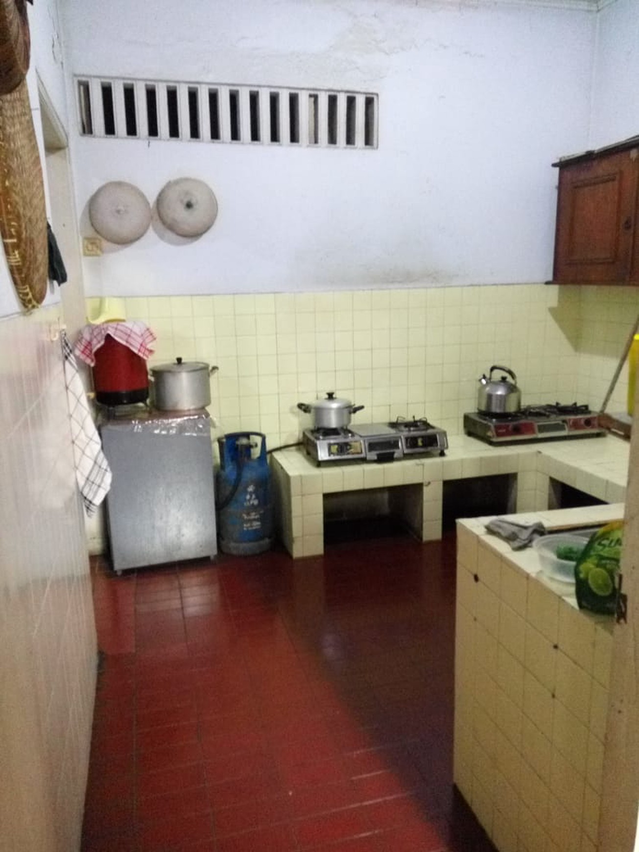 Rumah Lama 1 Lantai di Kreo, Larangan, Tangerang Dekat Halte Trans Jakarta Puri Beta 2