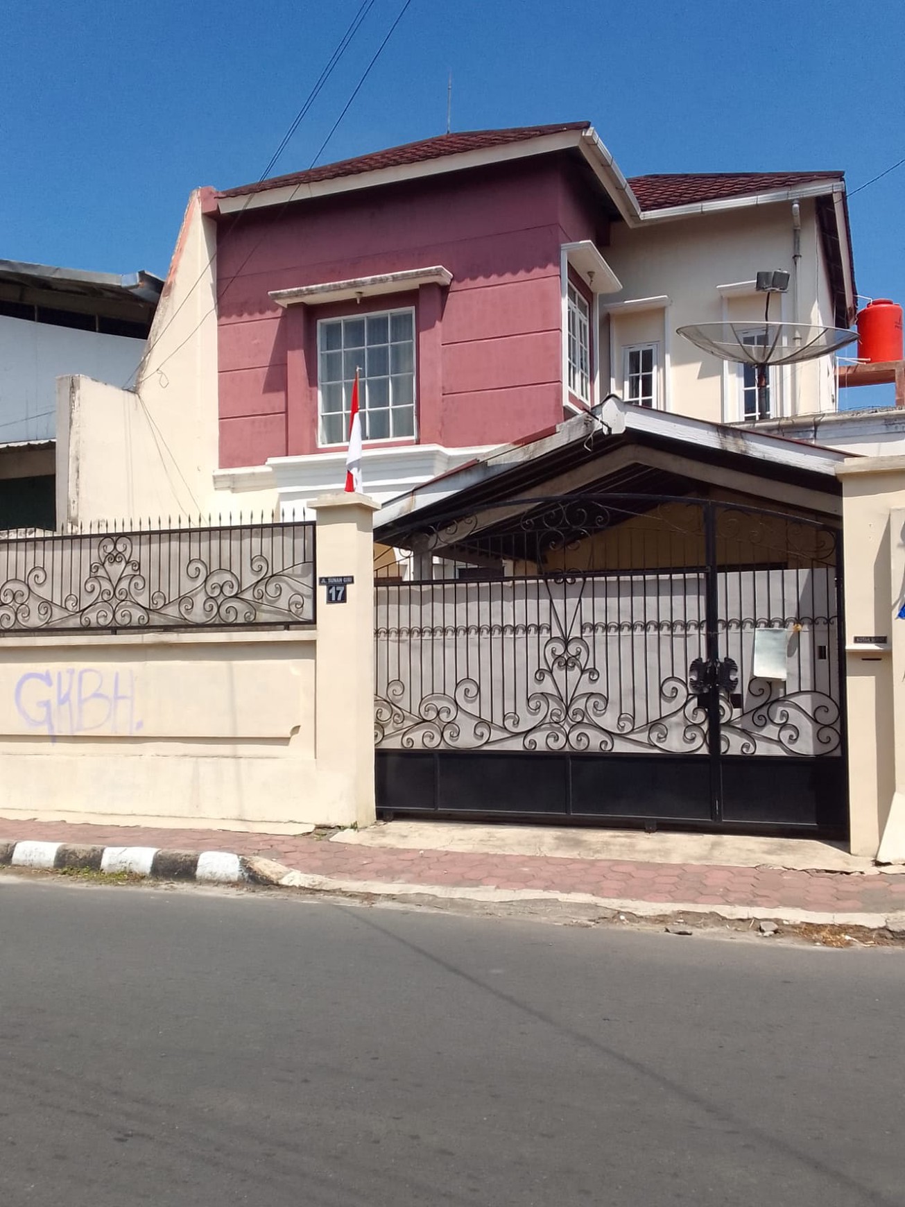 Rumah 2 Lantai Lokasi Strategis di Magelang Selatan 