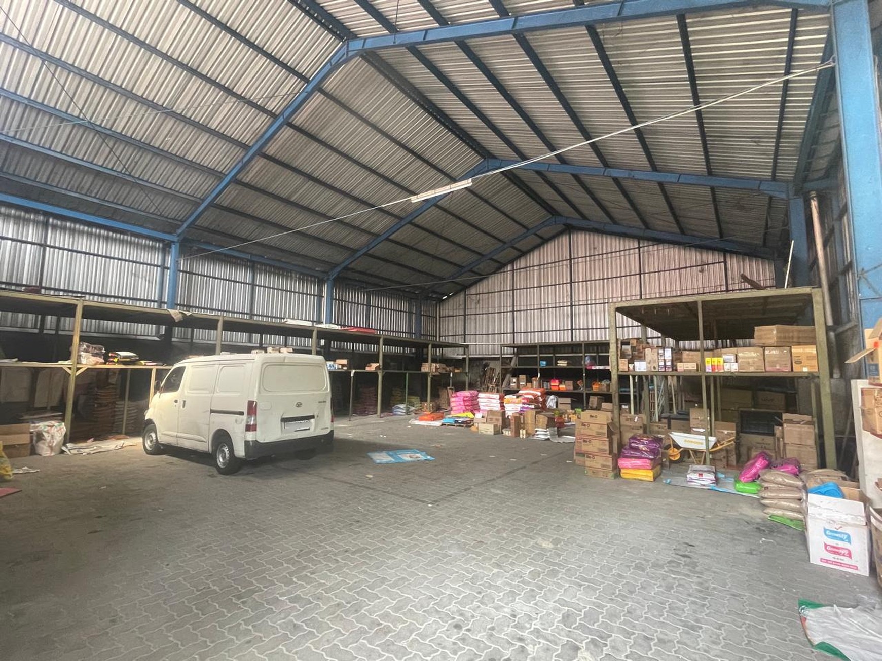 Ruko Dan Gudang Lokasi Strategis Dekat Pasar Sleman Tridadi Sleman