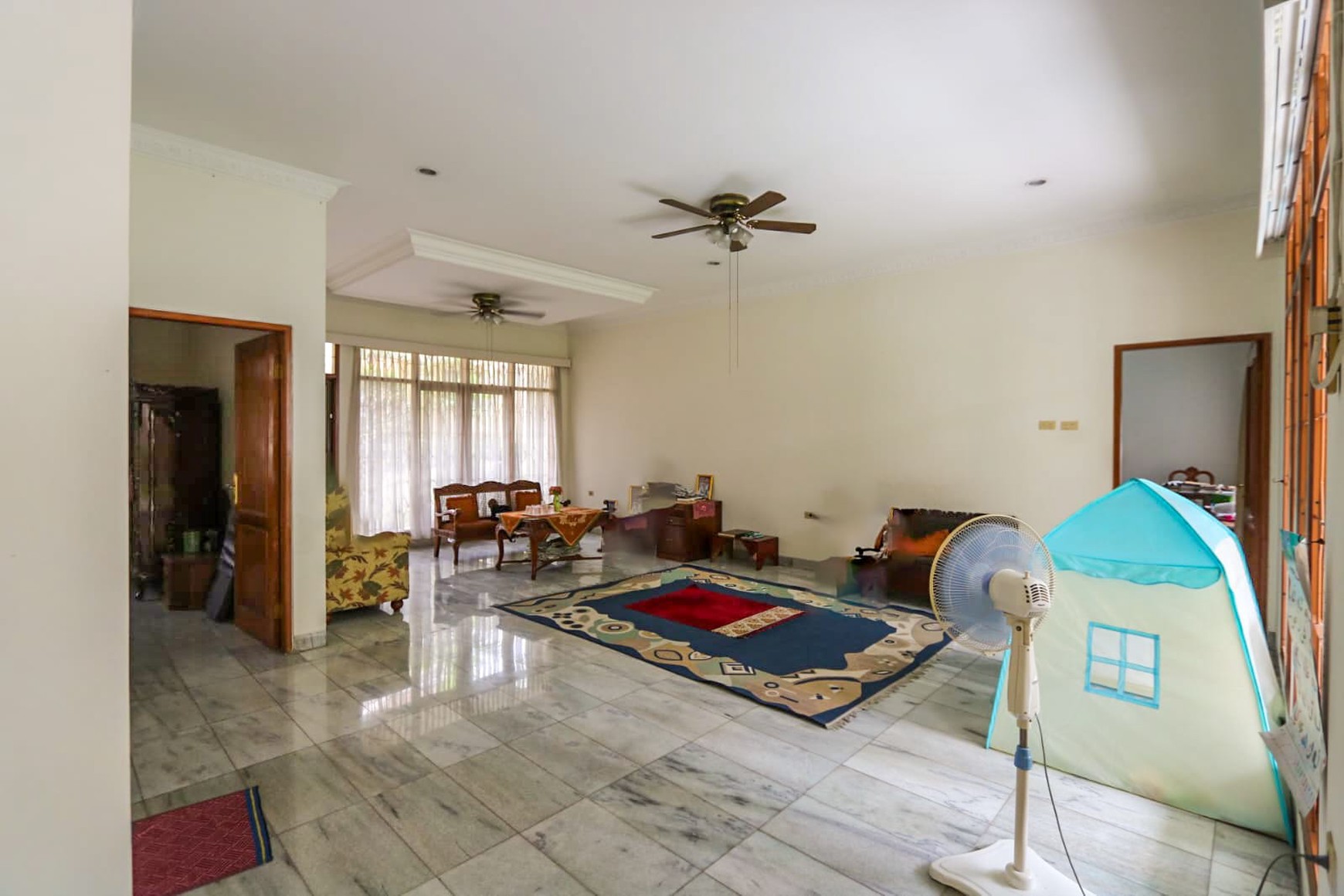 RUMAH MEWAH, LUAS & NYAMAN, DEKAT MRT, DI CIPETE SELATAN, CILANDAK