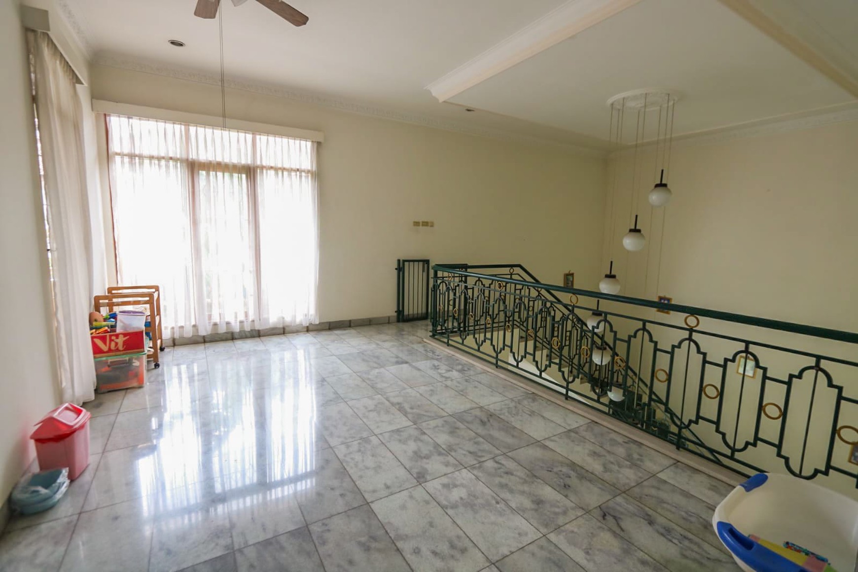 RUMAH MEWAH, LUAS & NYAMAN, DEKAT MRT, DI CIPETE SELATAN, CILANDAK