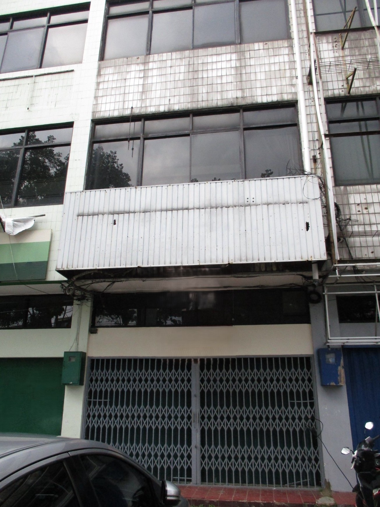 Ruko 3,5 Lantai di Mainroad Ahmad Yani Dekat Jalan Riau Bandung