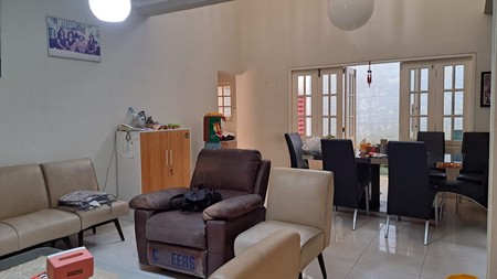 Dijual Cepat Rumah keamanan 24 jam,jalan lebar di Bintaro Jaya 9