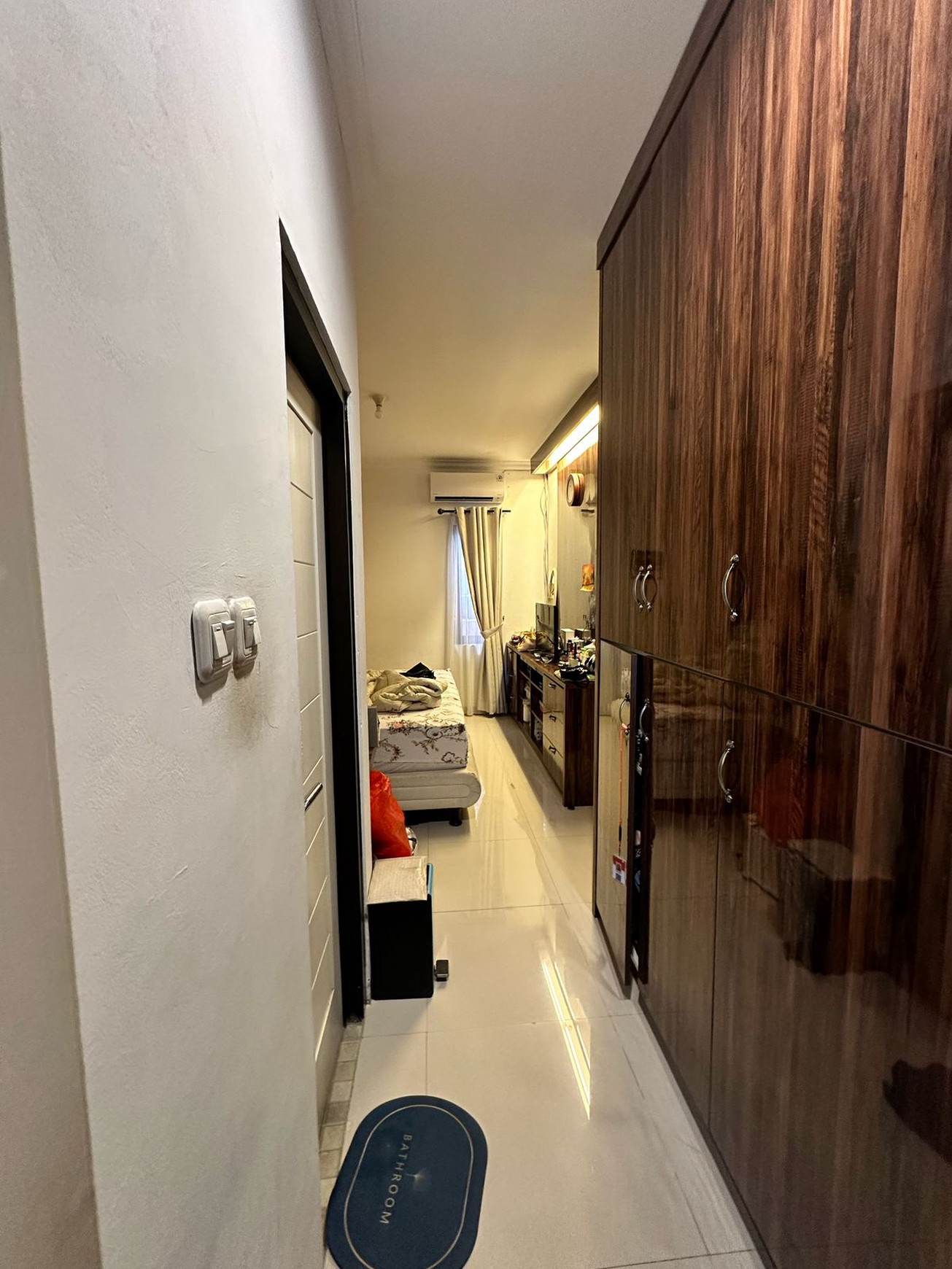 Rumah 2 lantai, bagus, bangunan kokoh di Bintaro.